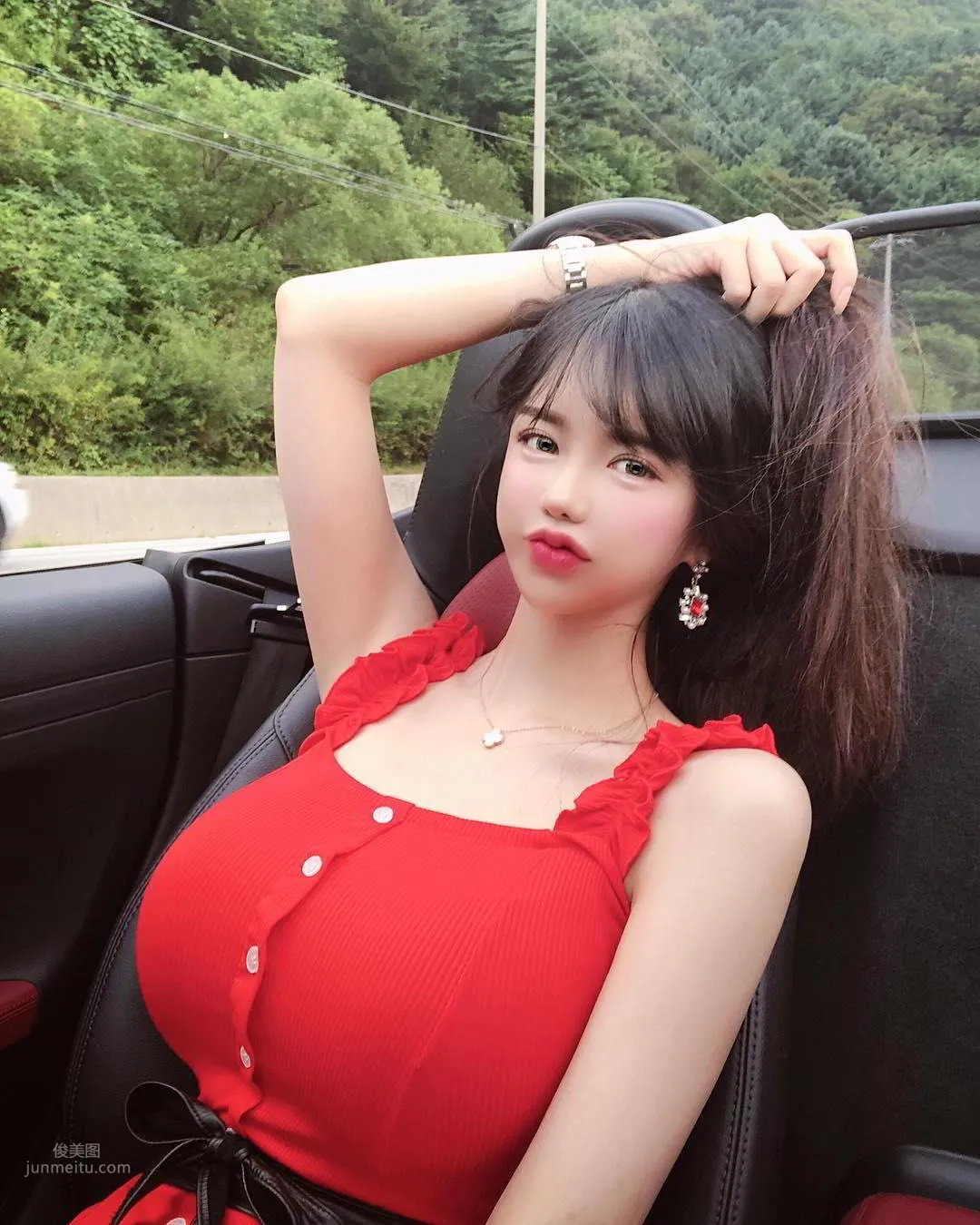 南韩梦幻女神李秀彬 炸裂身材视觉冲击力_34