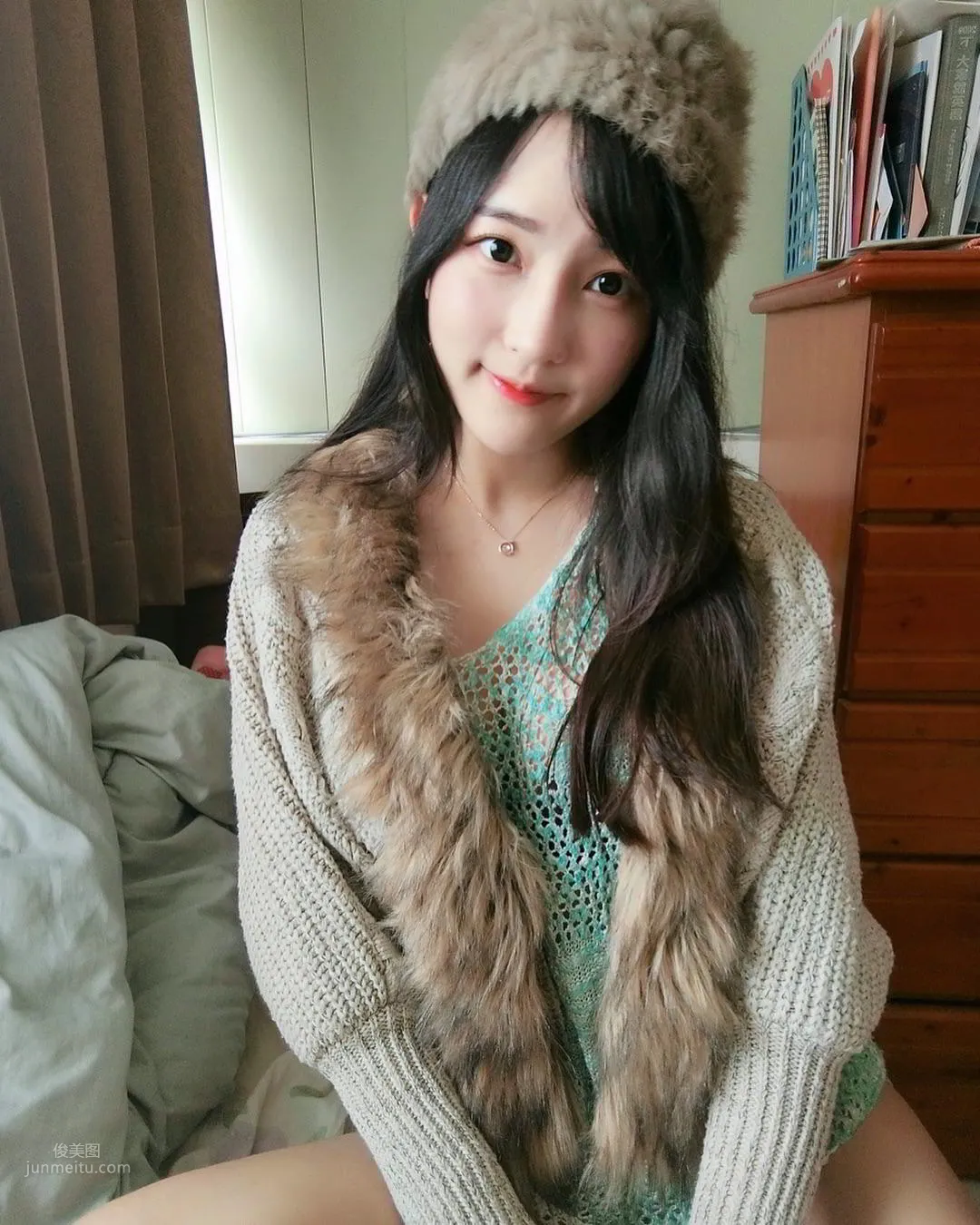 鄰家女孩依梨 不小心曝光神秘地帶 19