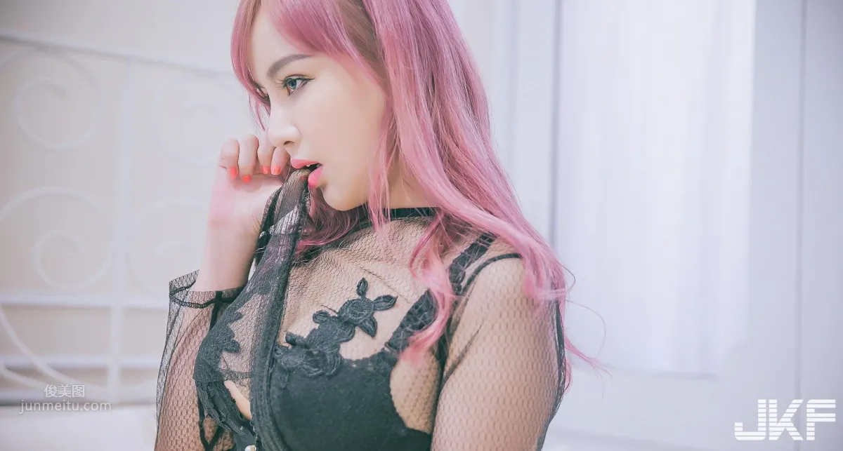 34D美胸好身材！高長身辣模-「LEI YI蕾依」的性感透視！ 42