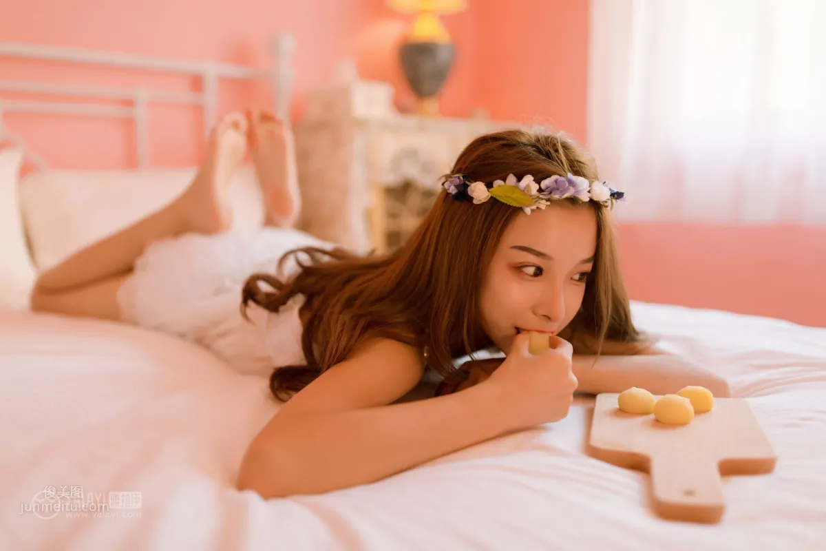 [YALAYI雅拉伊] 2019.03.27 No.099 粉色系少女私房 倩微微_28