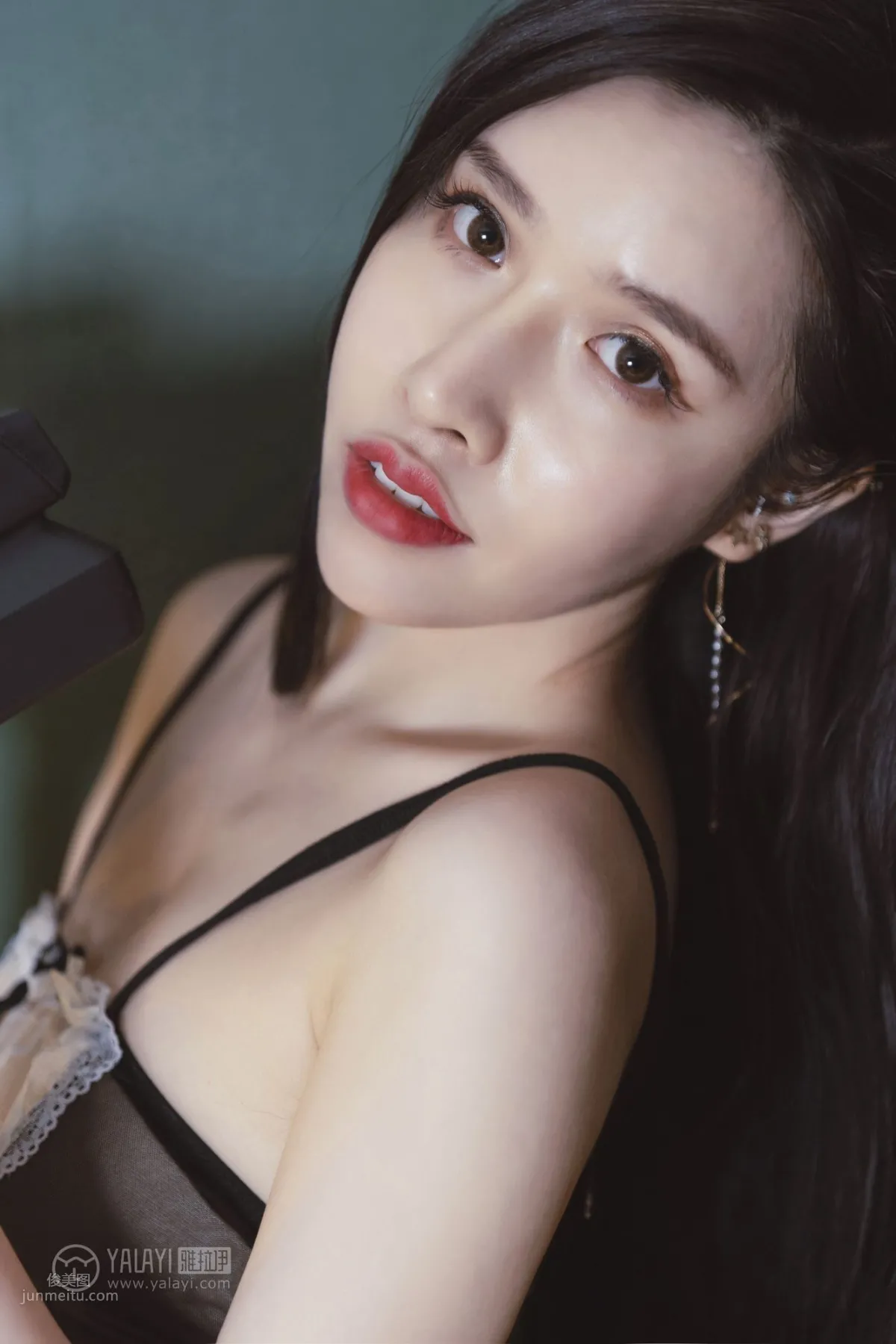 [YALAYI雅拉伊] 2018.12.13 No.143 黑咖啡 穎瑩 48