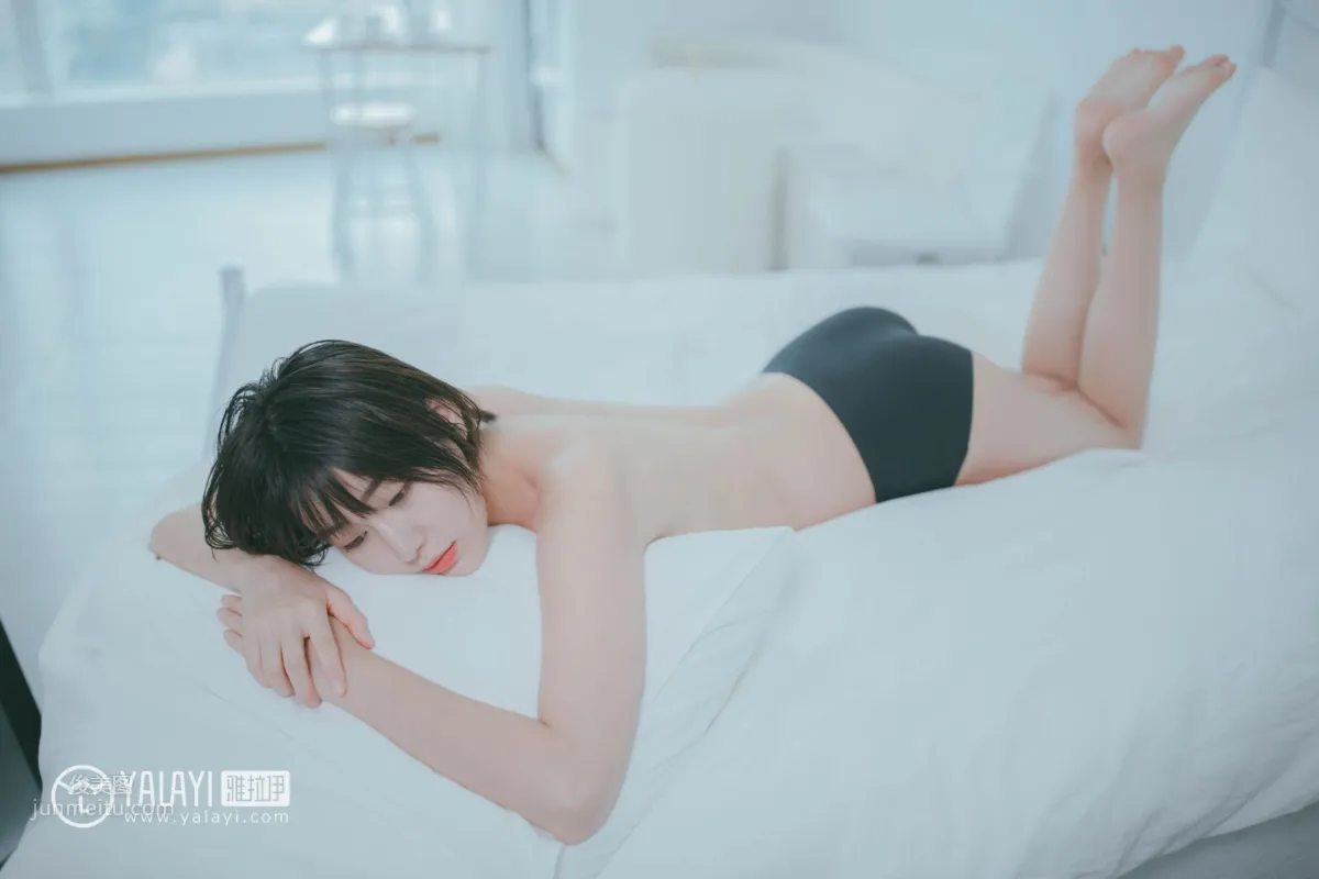 [YALAYI雅拉伊] 2019.03.04 No.077 美麗如你 靜靜 30