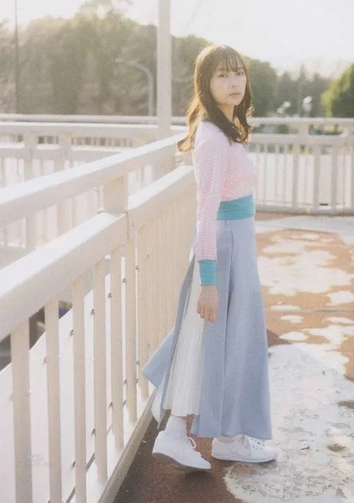 鈴木絢音- 2019年周刊雜志寫真合輯 25