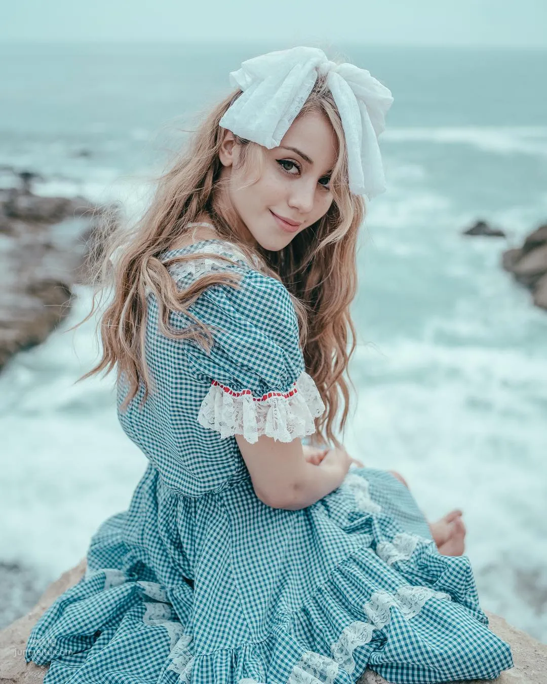 Caylee Cowan- 好萊塢又一性感女新人？ 9