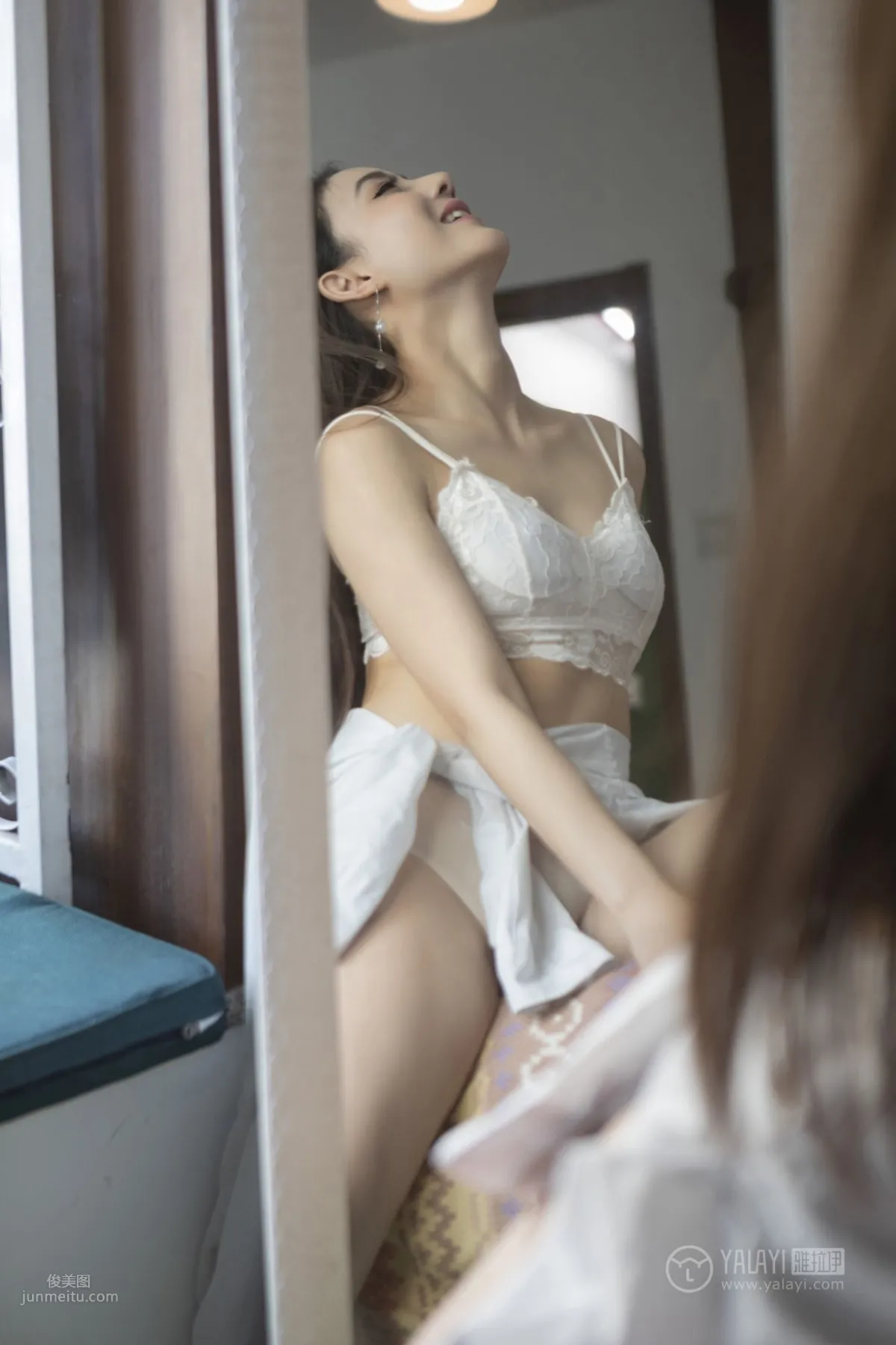 [YALAYI雅拉伊] 2019.04.21 No.252 白薔薇 徐雅熙 9