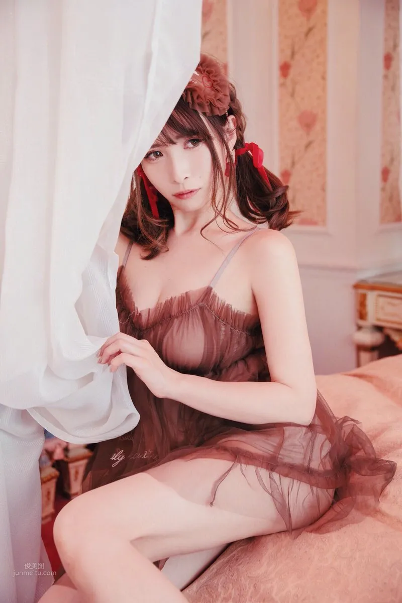 超甜美Coser「JILL」卸下濃妝是個萌妹子 32