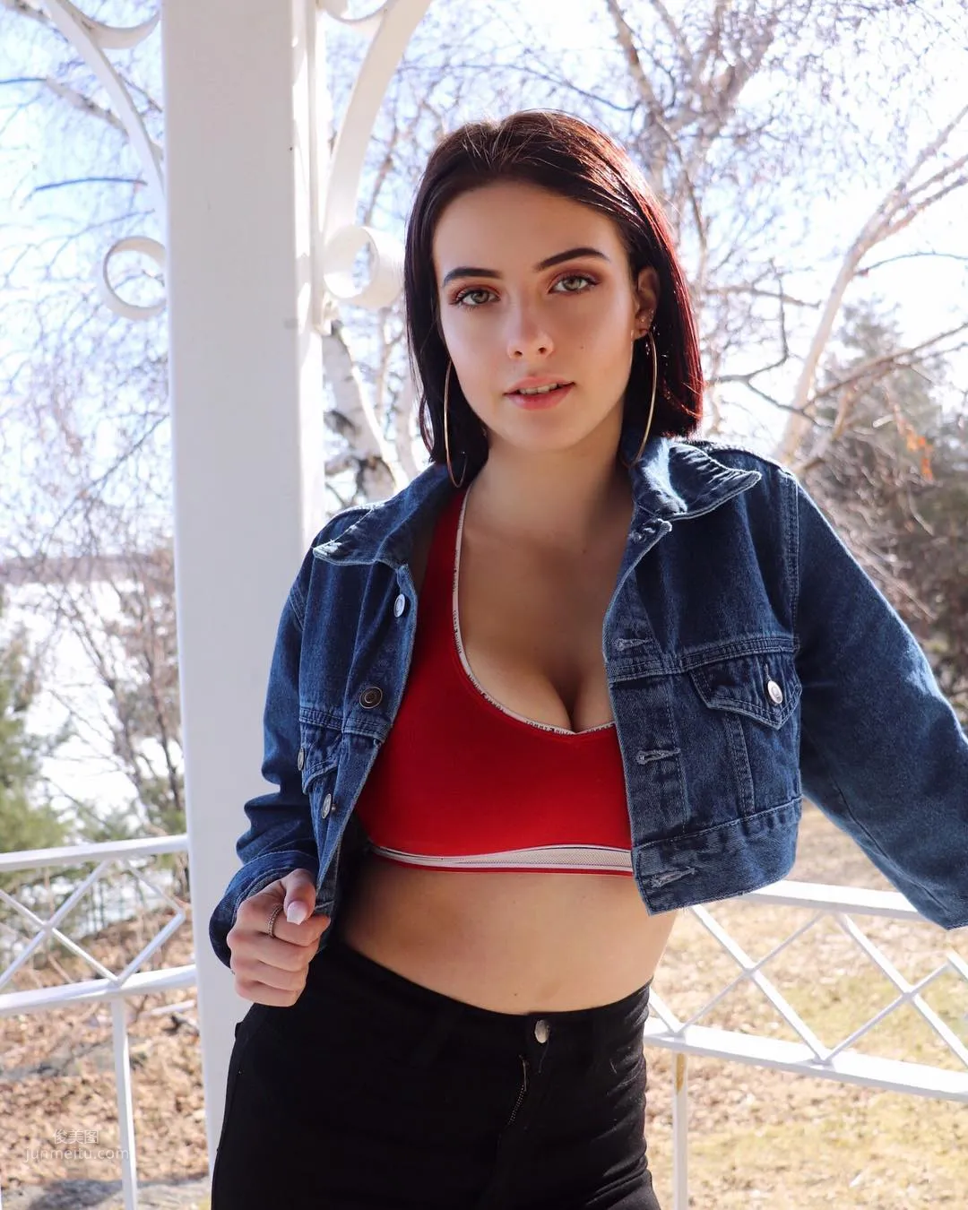 Julia Burch- 加拿大孿生姐妹花 19
