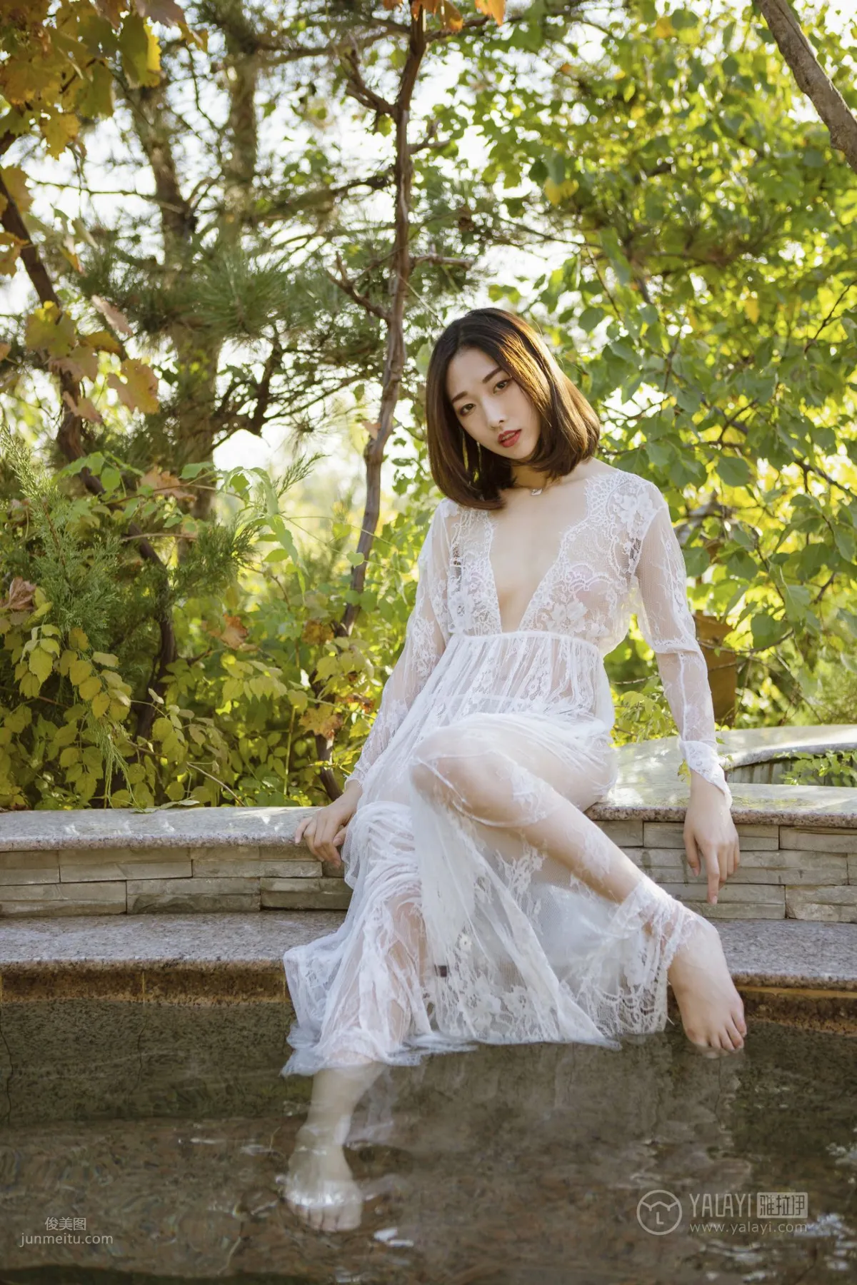 [YALAYI雅拉伊] 2019.08.9 No.161 隐隐的柔情 佳佳 11