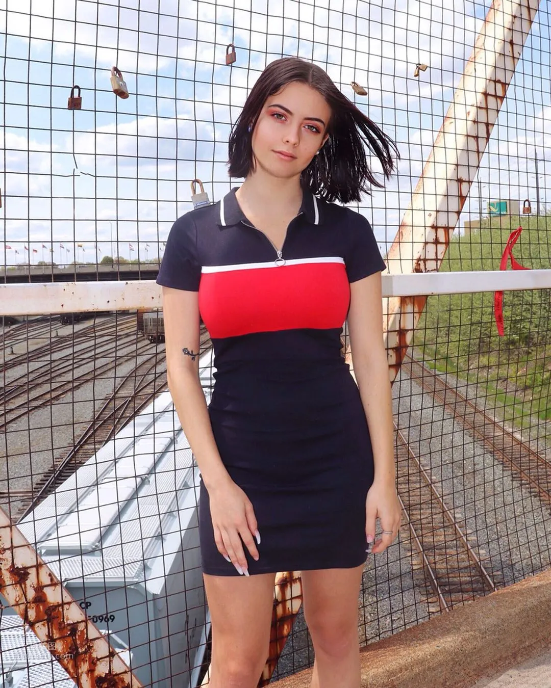 Julia Burch- 加拿大孿生姐妹花 25
