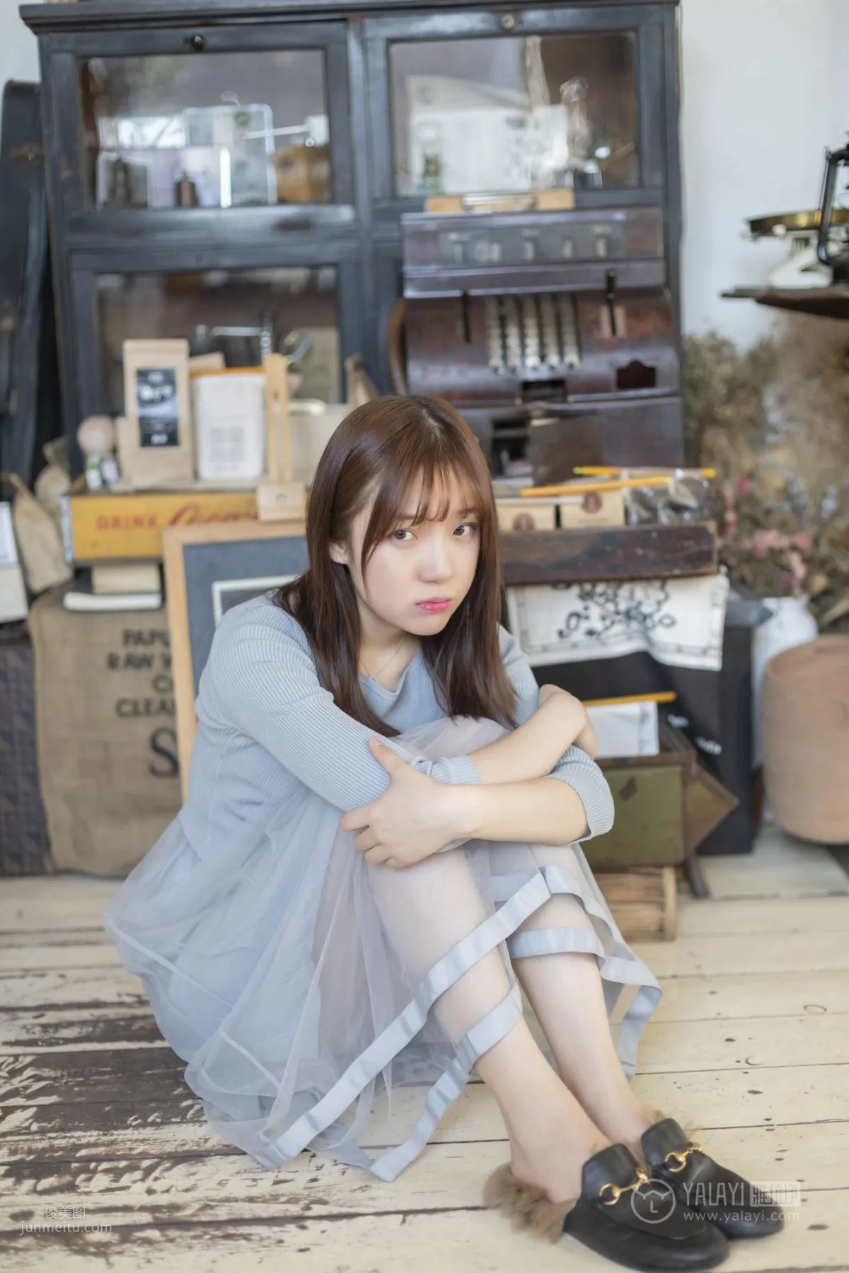 [YALAYI雅拉伊] 2019.04.19 No.249 看着你玩 劉開心 14