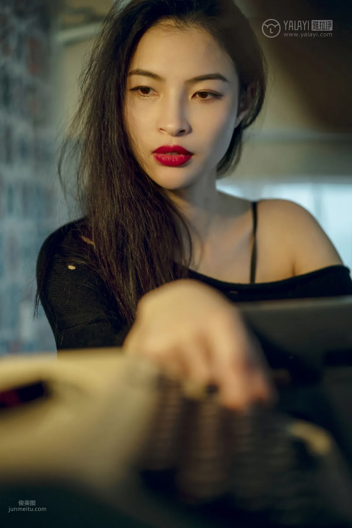 [YALAYI雅拉伊] 2019.06.07 No.302 掙紮中自我救贖 小竹 28