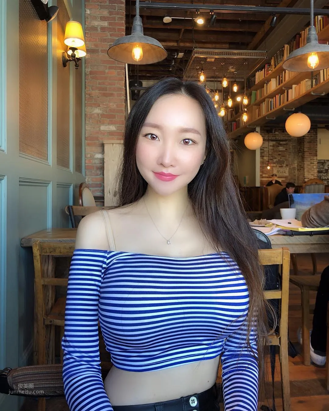 韓國正妹Nahna，泳衣被割破了 4