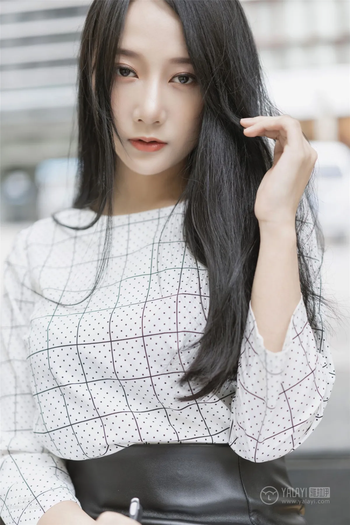 [YALAYI雅拉伊] 2019.06.28 Vol.322 女白領的私生活 何嘉穎 18