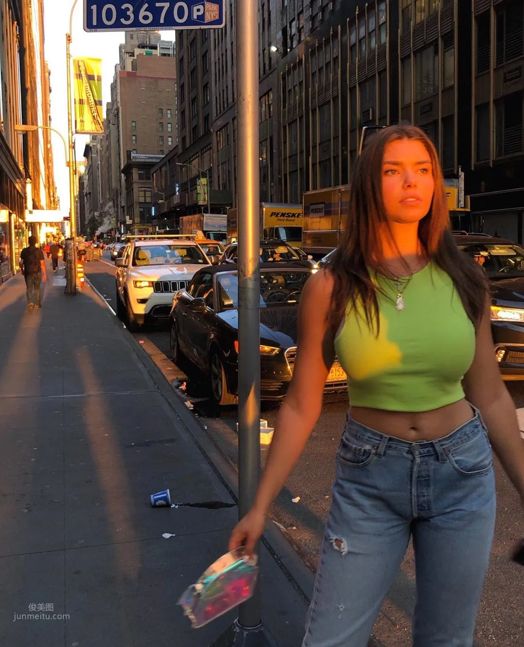 Lauren Searle- 澳洲模特知性美女 38