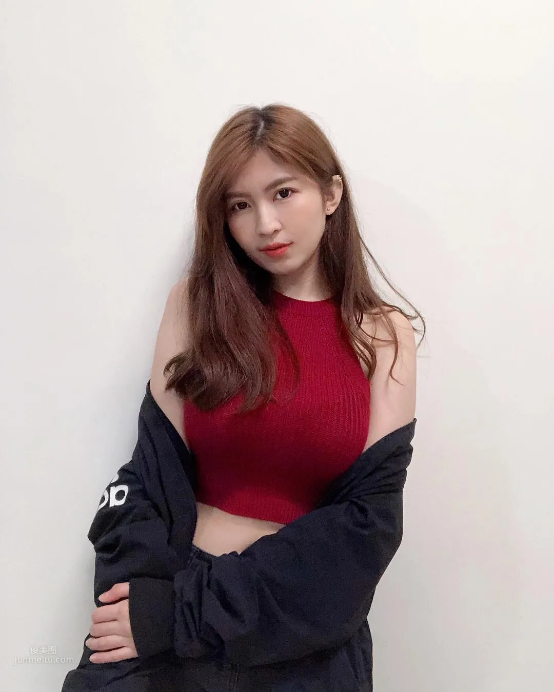 大馬正妹李藹蔚泳裝照，爆好身材震驚網友 8