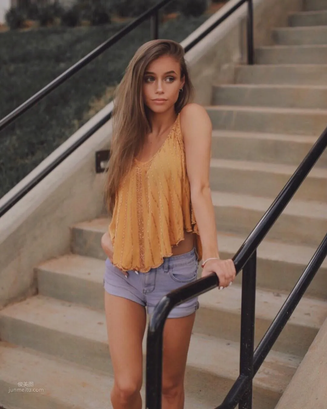 Hailey Grice- 品牌Ignite的新模特儿_2