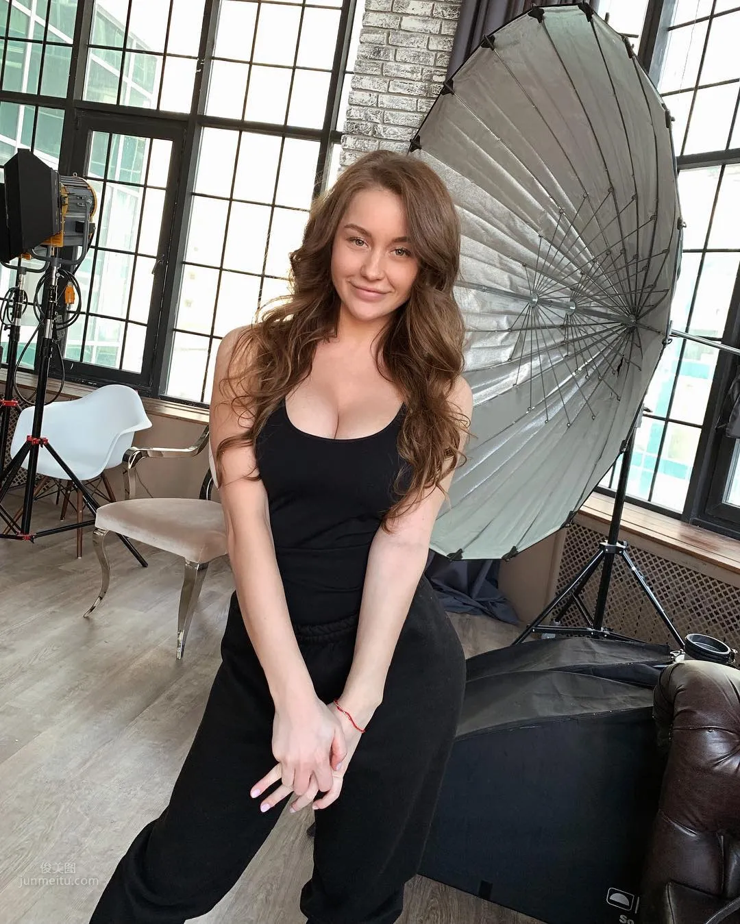 口味甯舍不同？俄羅斯百萬粉絲美女「Olga」 36