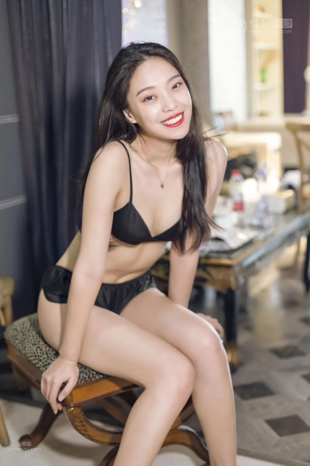 [YALAYI雅拉伊] 2019.05.19 No.282 双眸点绛唇 楚薇_15