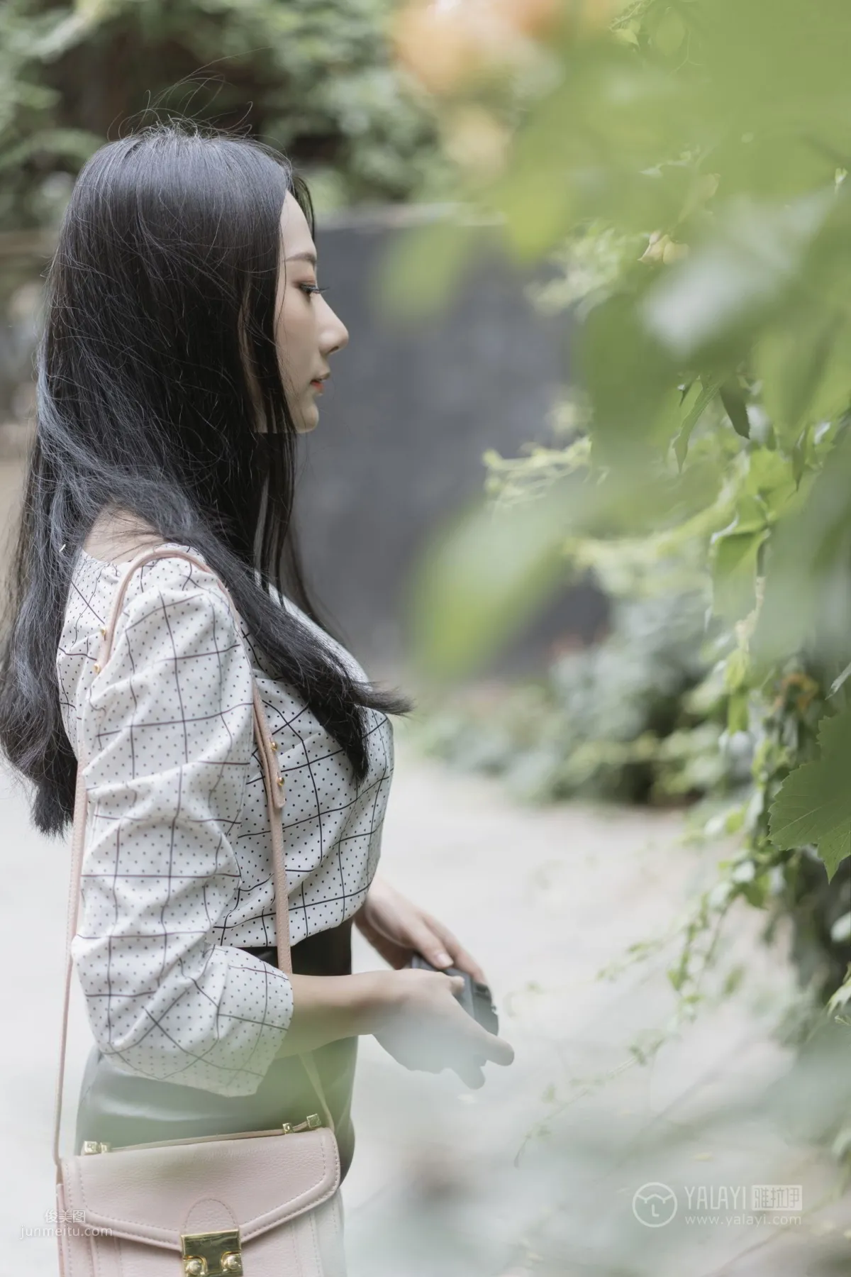[YALAYI雅拉伊] 2019.06.28 Vol.322 女白領的私生活1 何嘉穎 40