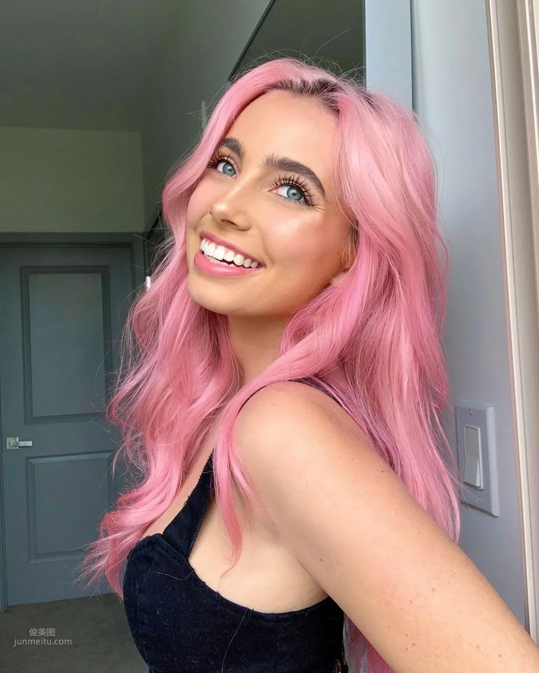 Lexi Hensler- 顔值與美貌并存 19