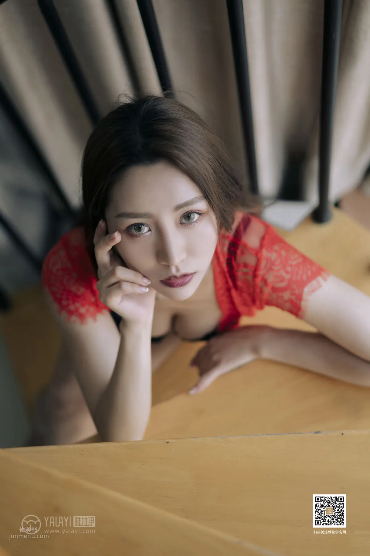 [YALAYI雅拉伊] 2019.08.27 No.381 紅與黑 芊芊 32