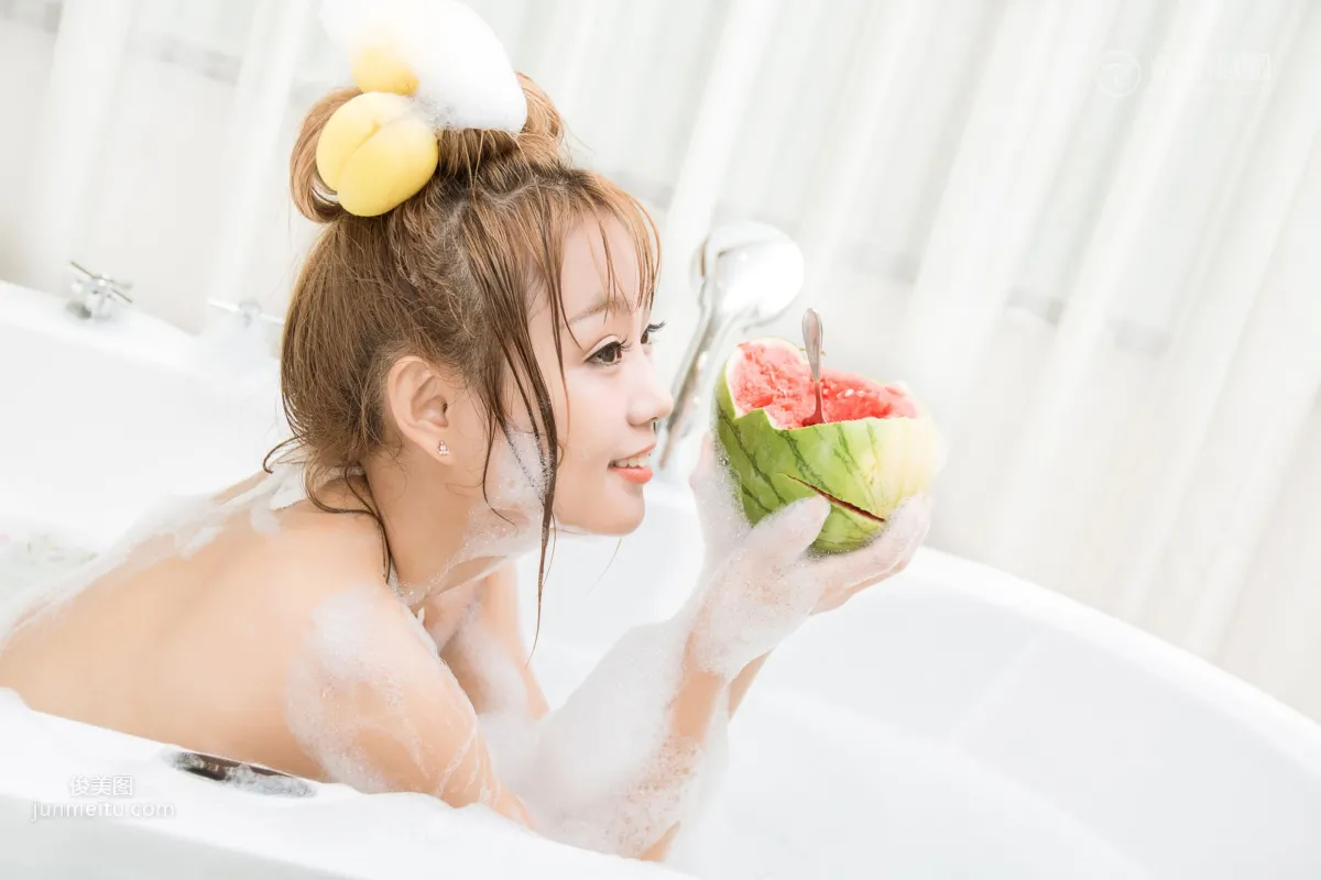 [YALAYI雅拉伊] 2018.09.26 No.352 蘿莉少女 泡泡浴 22