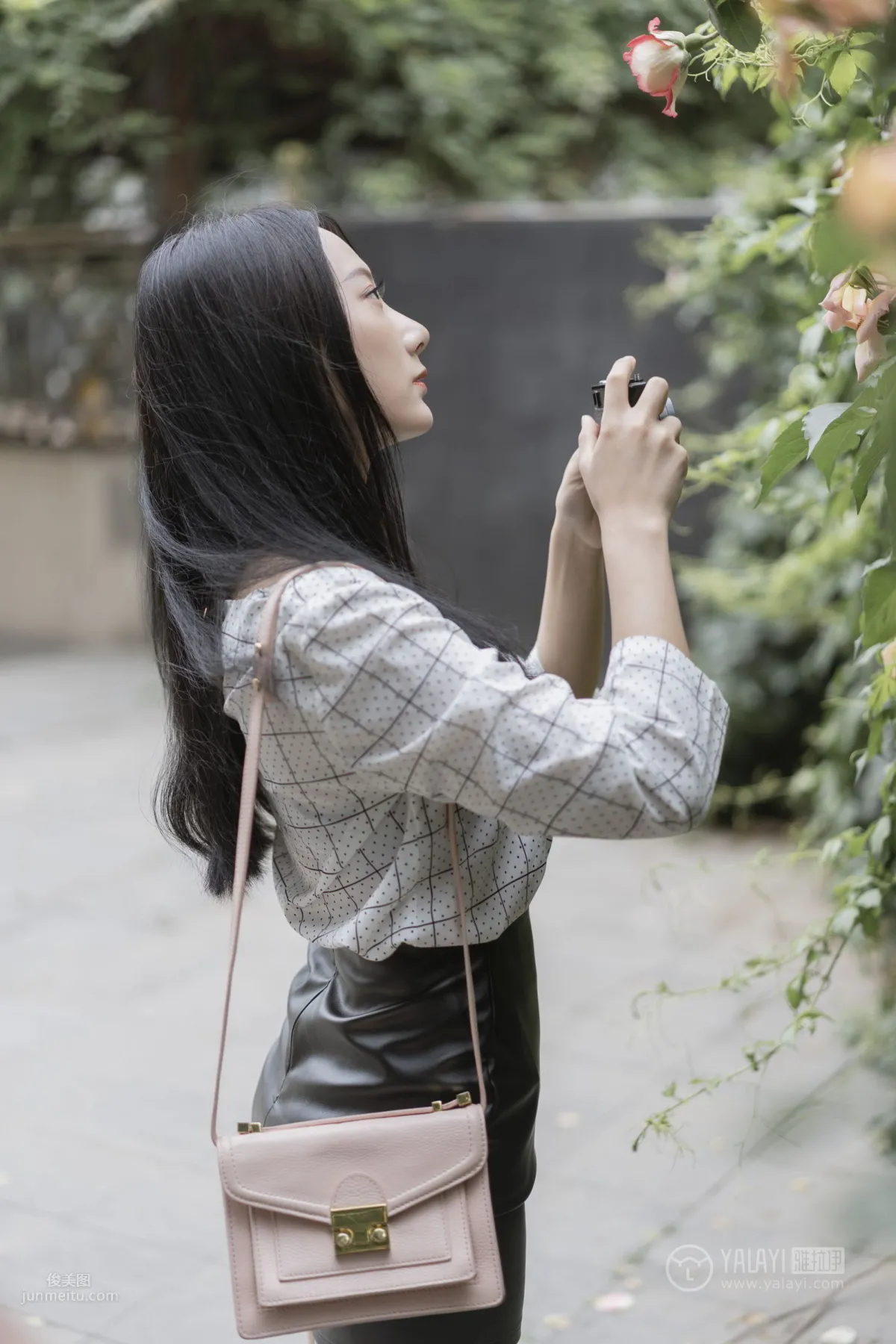 [YALAYI雅拉伊] 2019.06.28 Vol.322 女白領的私生活1 何嘉穎 41
