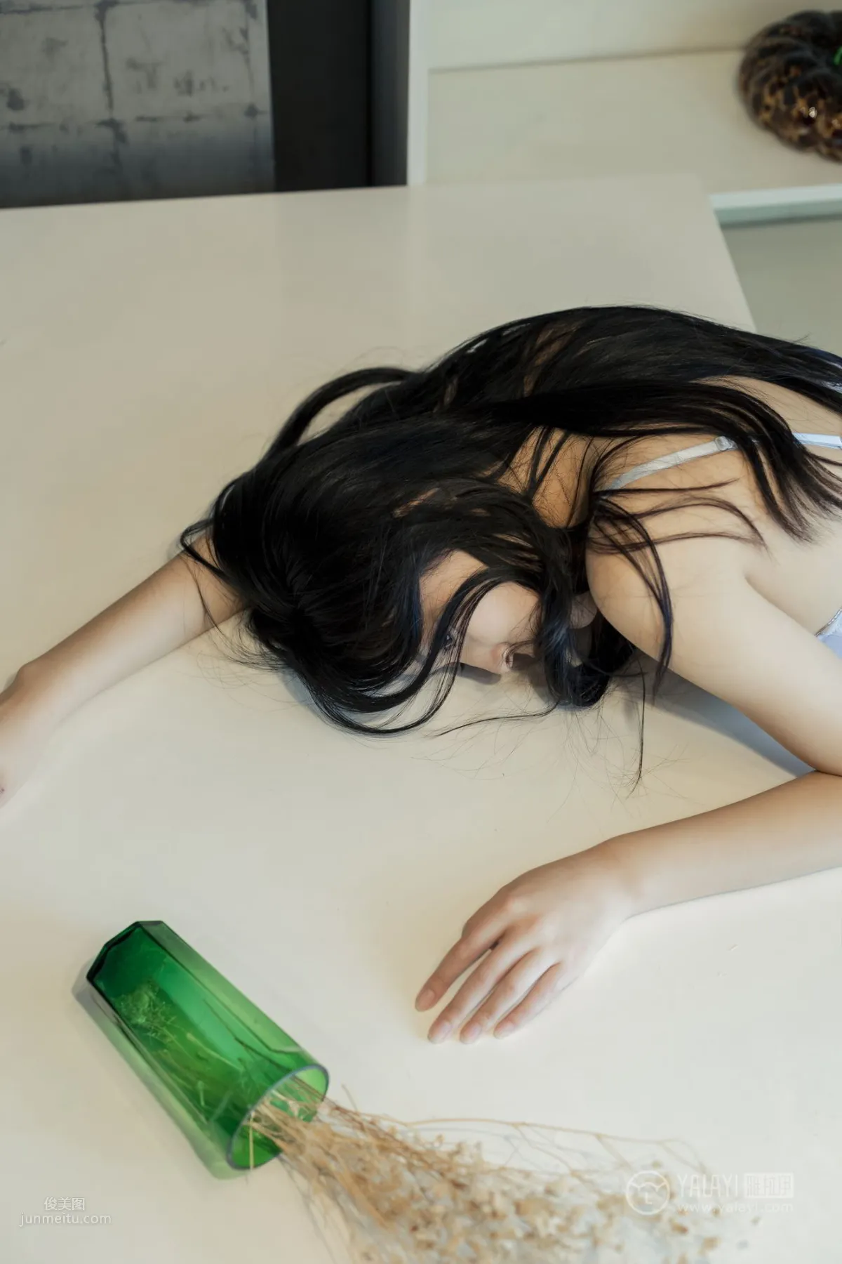 [YALAYI雅拉伊] 2019.06.30 No.324 銀狐 楚薇 33
