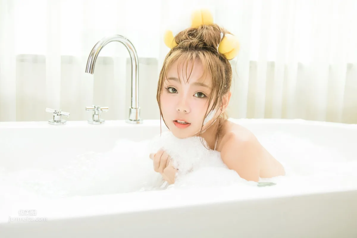 [YALAYI雅拉伊] 2018.09.26 No.352 蘿莉少女 泡泡浴 2
