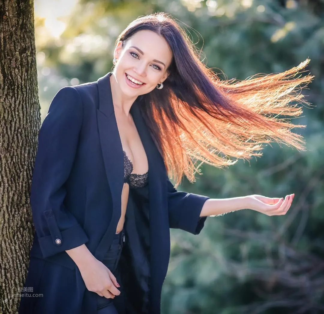 Angelina Petrova- 新貨到！網拍老闆娘「親自下場」 7