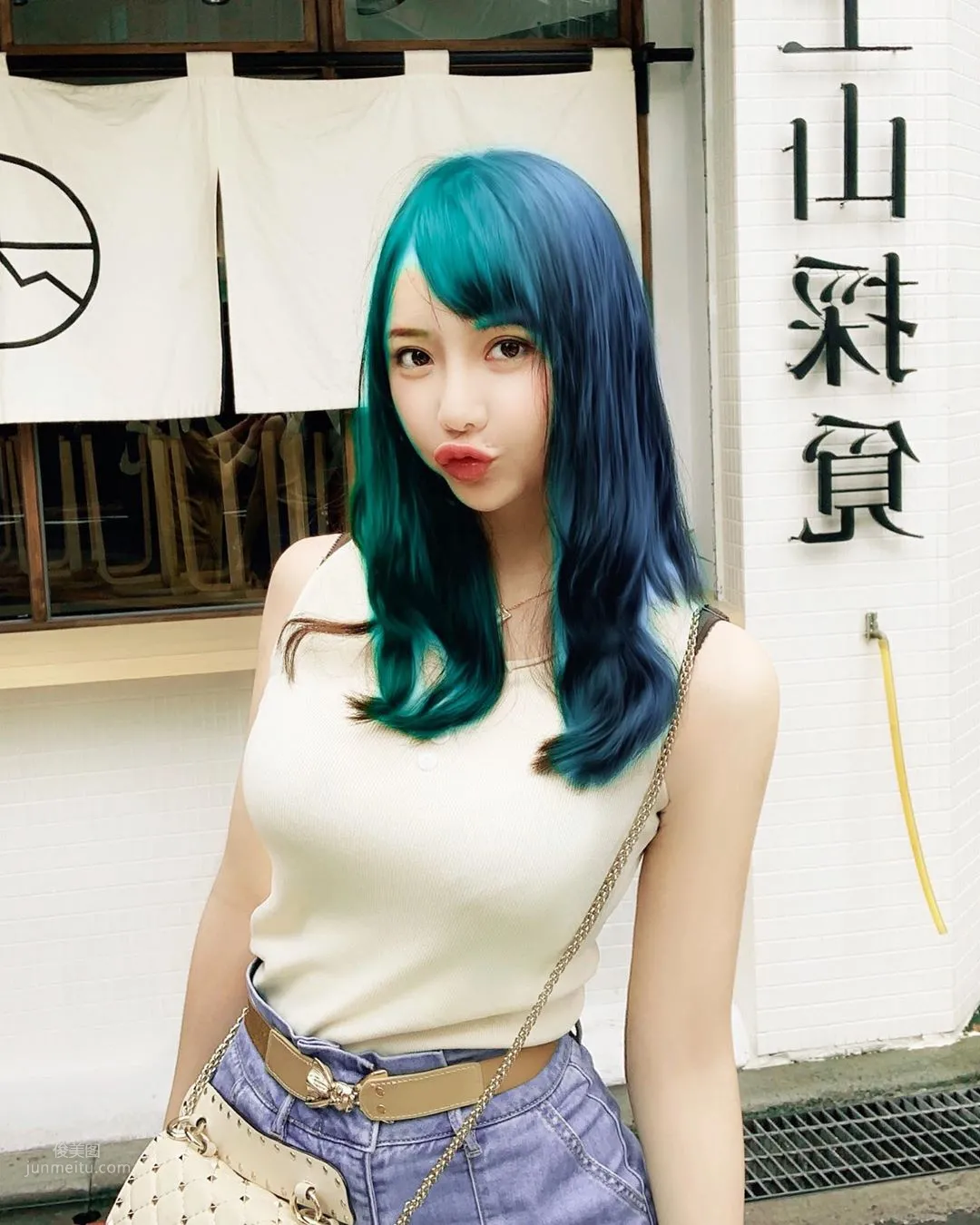 护理师晒比基尼！网友盛赞「欧派版佐佐木希」_12