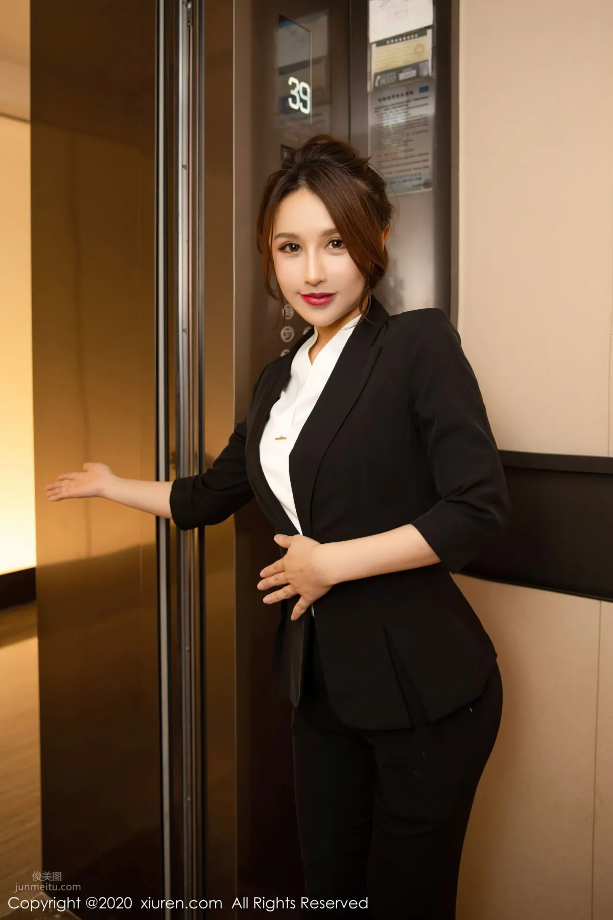 [XiuRen] 2020.09.21 No.2580 徐安安 9