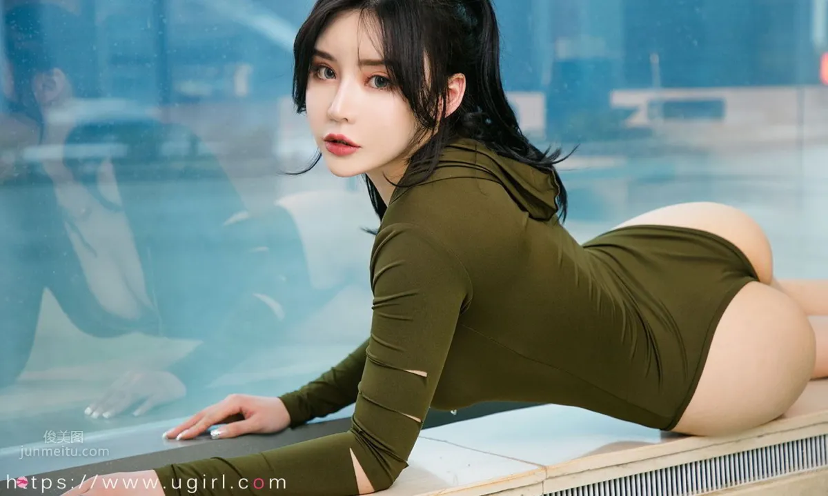 陈幼伊艳豹夜袭 露出暧昧的微笑_2
