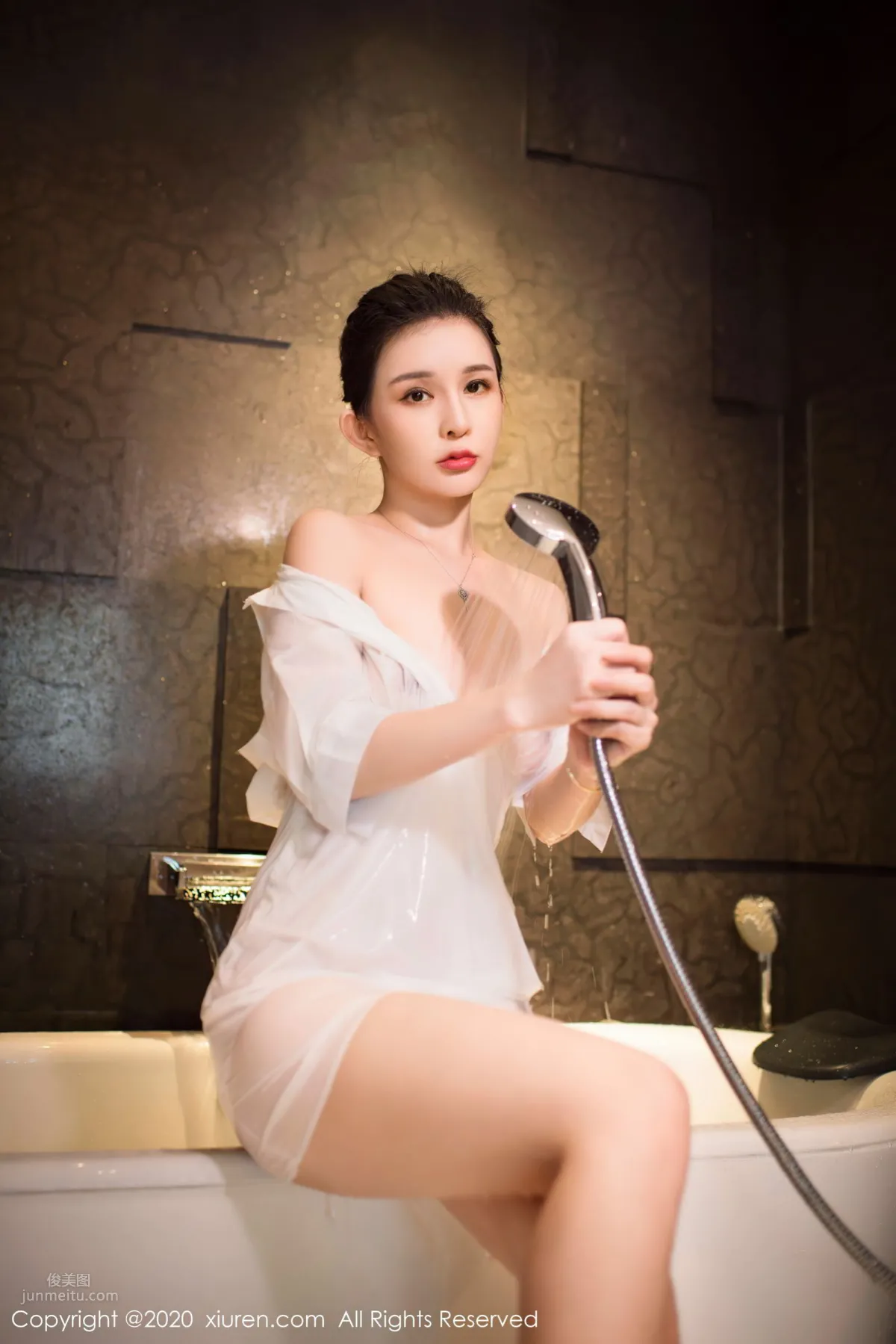 [XiuRen] 2020.10.22 No.2684 張雨萌 18