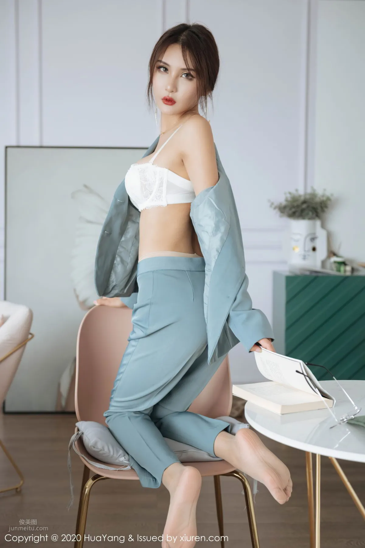 [HuaYang] 2020.09.22 VOL.295 Emily顧奈奈 11