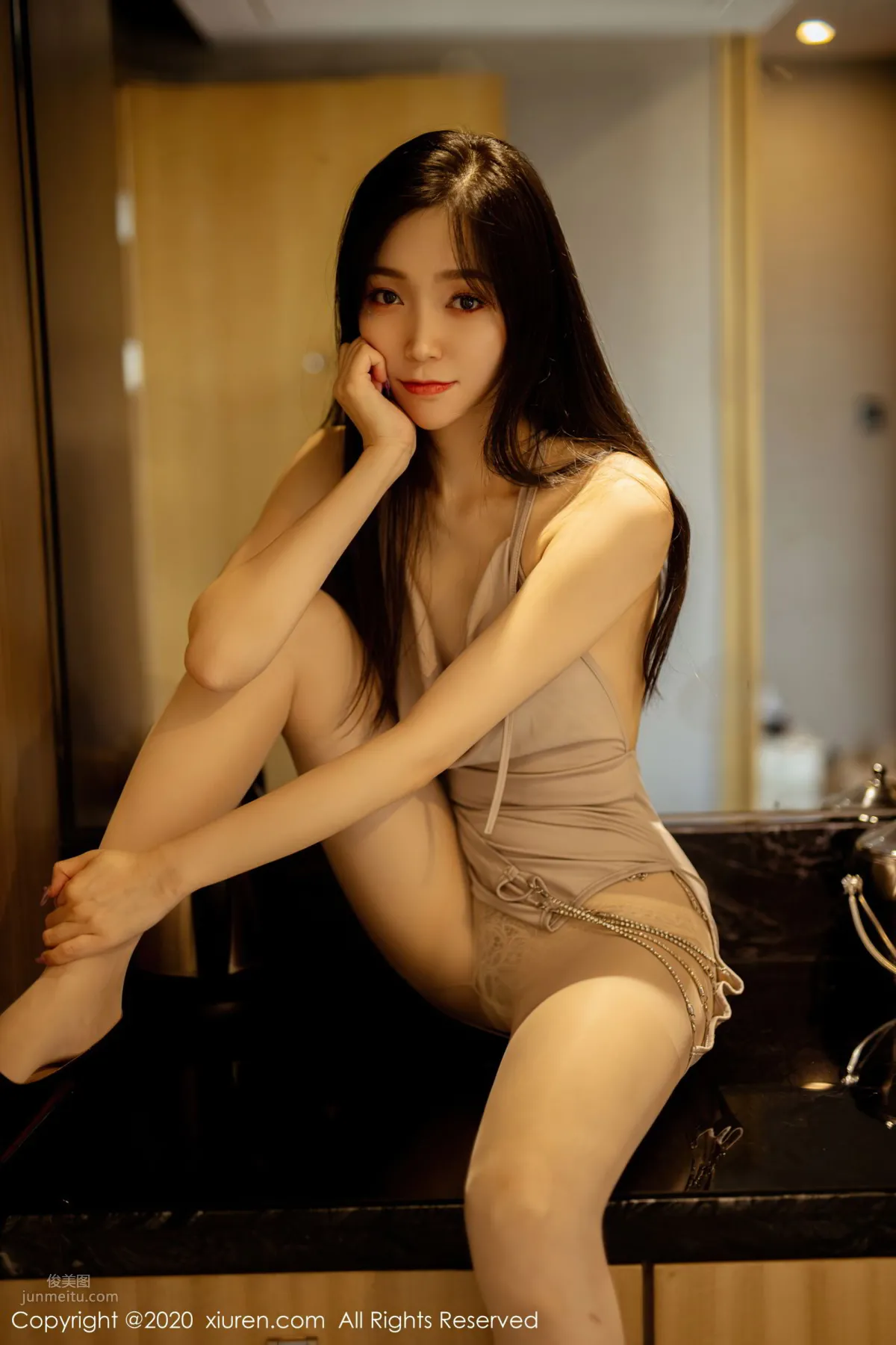 [XiuRen] 2020.11.11 No.2764 九千柒柒 25