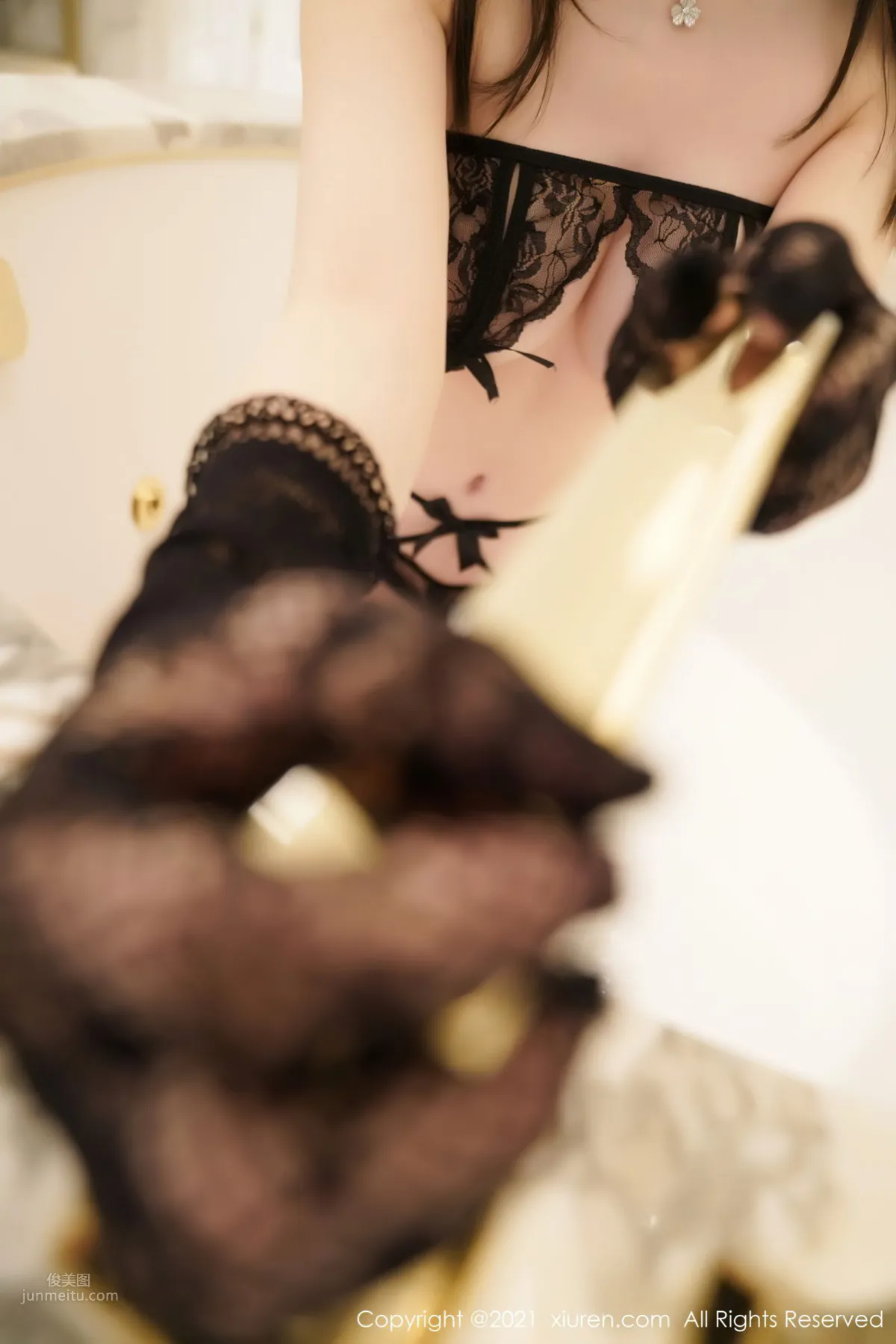 [XiuRen] 2021.01.06 No.2977 糯美子Mini 60