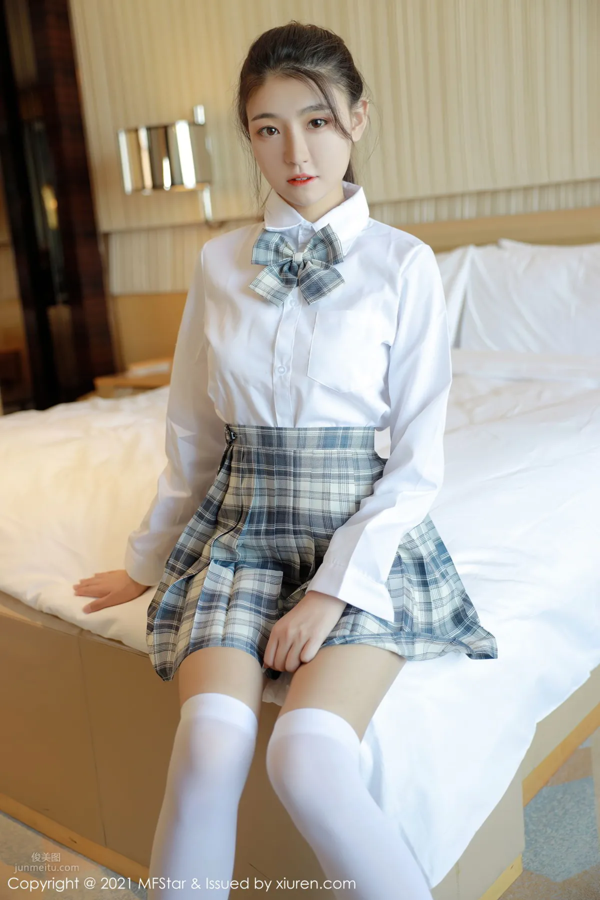 [MFStar] 2021.01.27 VOL.448 Laura苏雨彤_1
