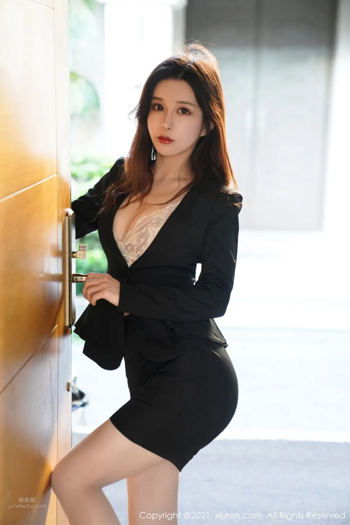 [XiuRen] 2021.02.03 No.3077 張雨萌 2