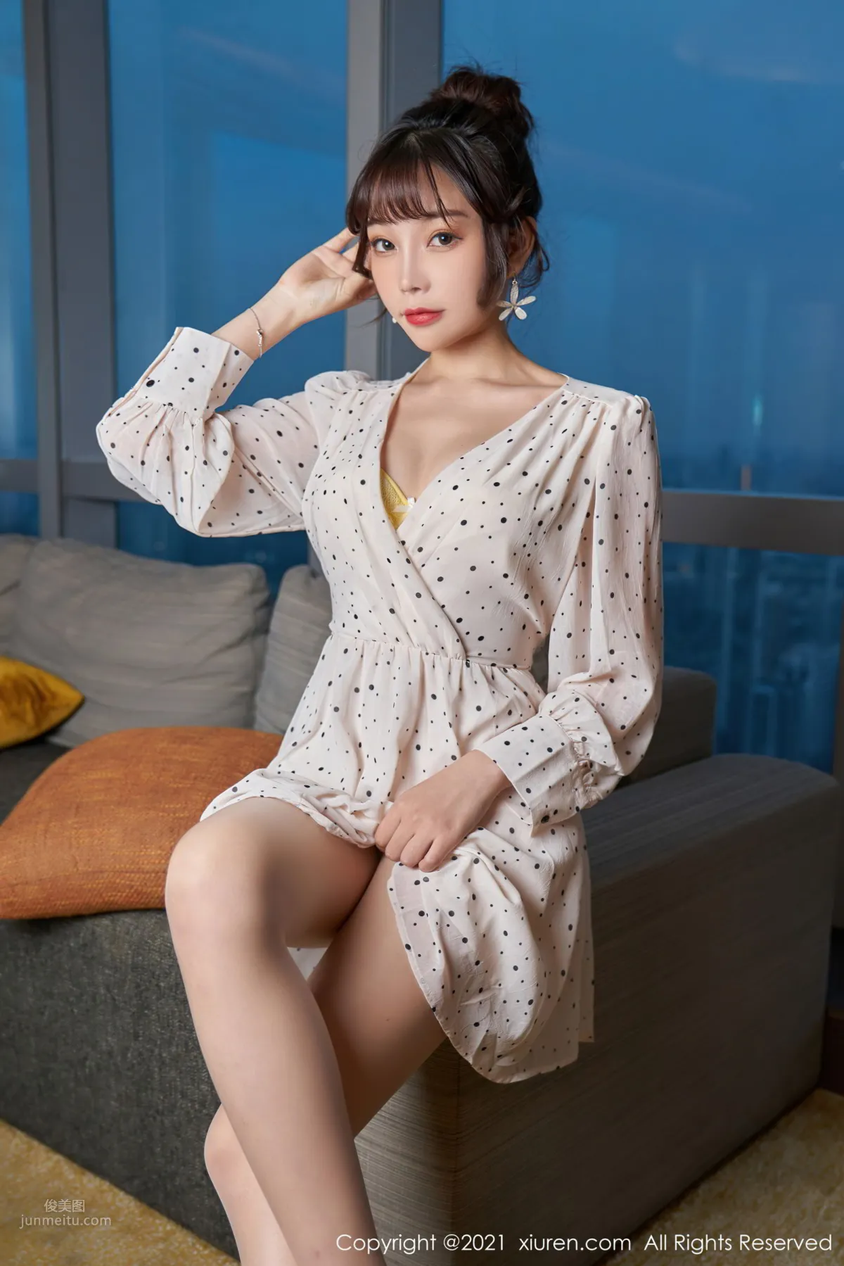 [XiuRen] 2021.02.26 No.3145 芝芝Booty 2