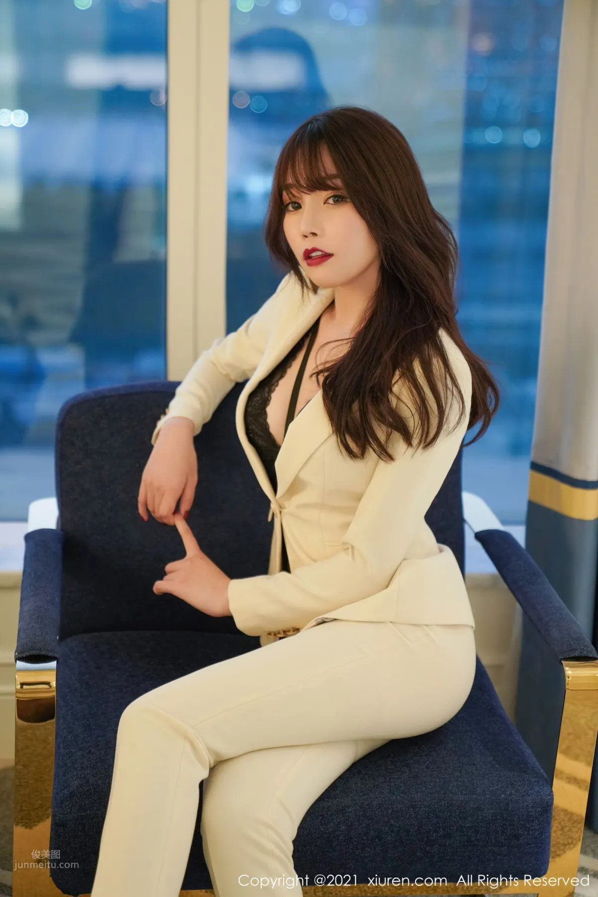 [XiuRen] 2021.03.12 No.3195 芝芝Booty 6