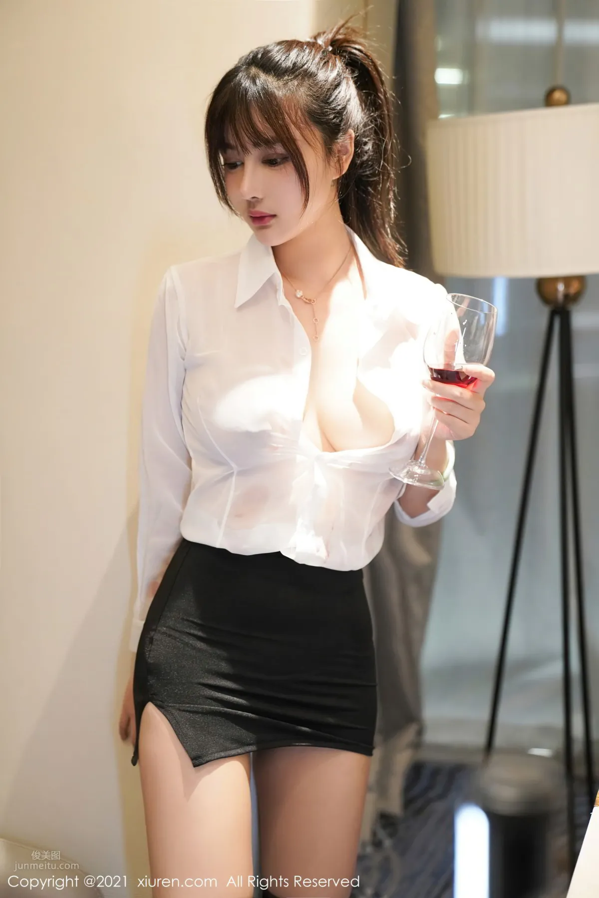 [XiuRen] 2021.03.04 No.3164 萌奈子 39