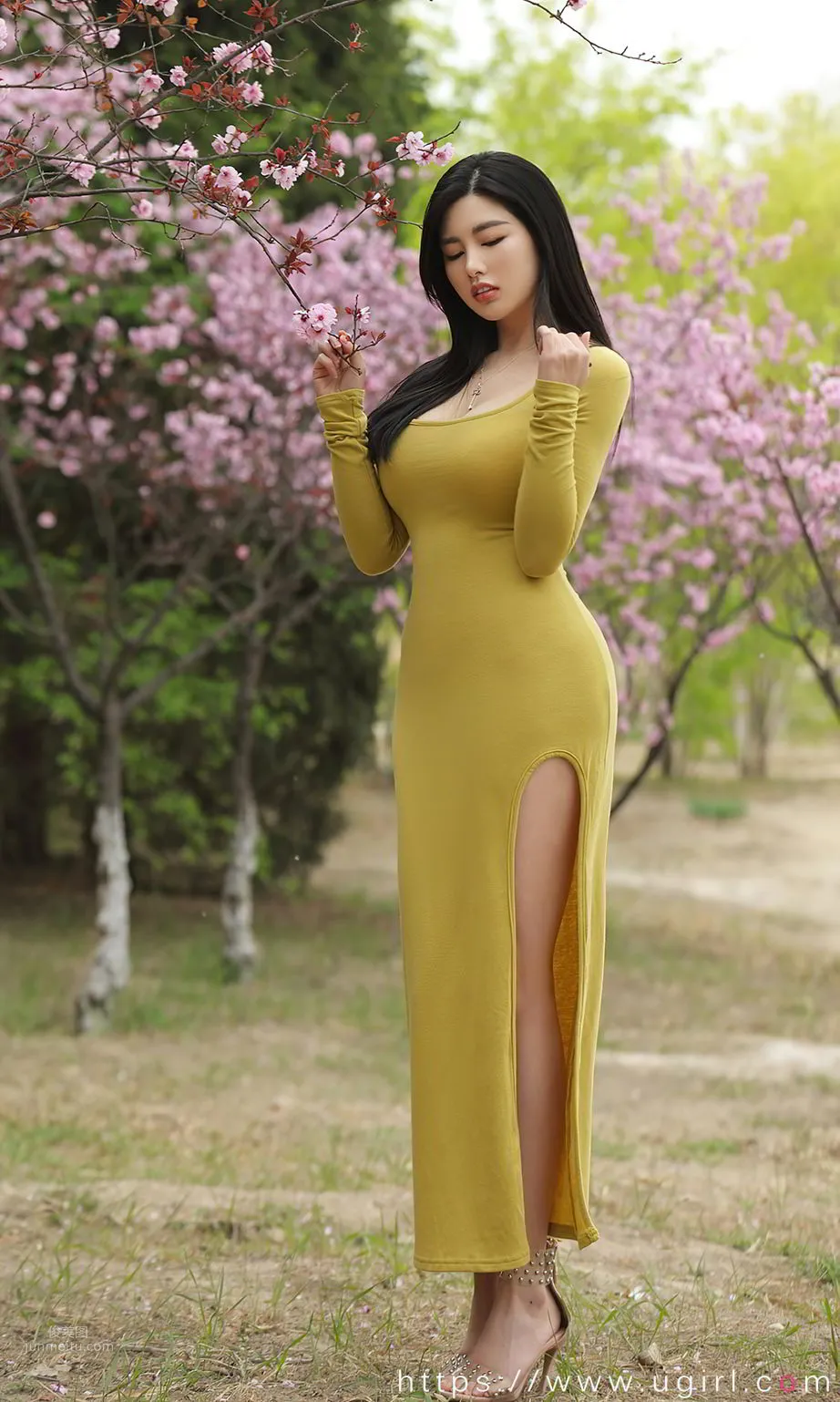 娜露Selena賞春 波濤胸湧春行中 5