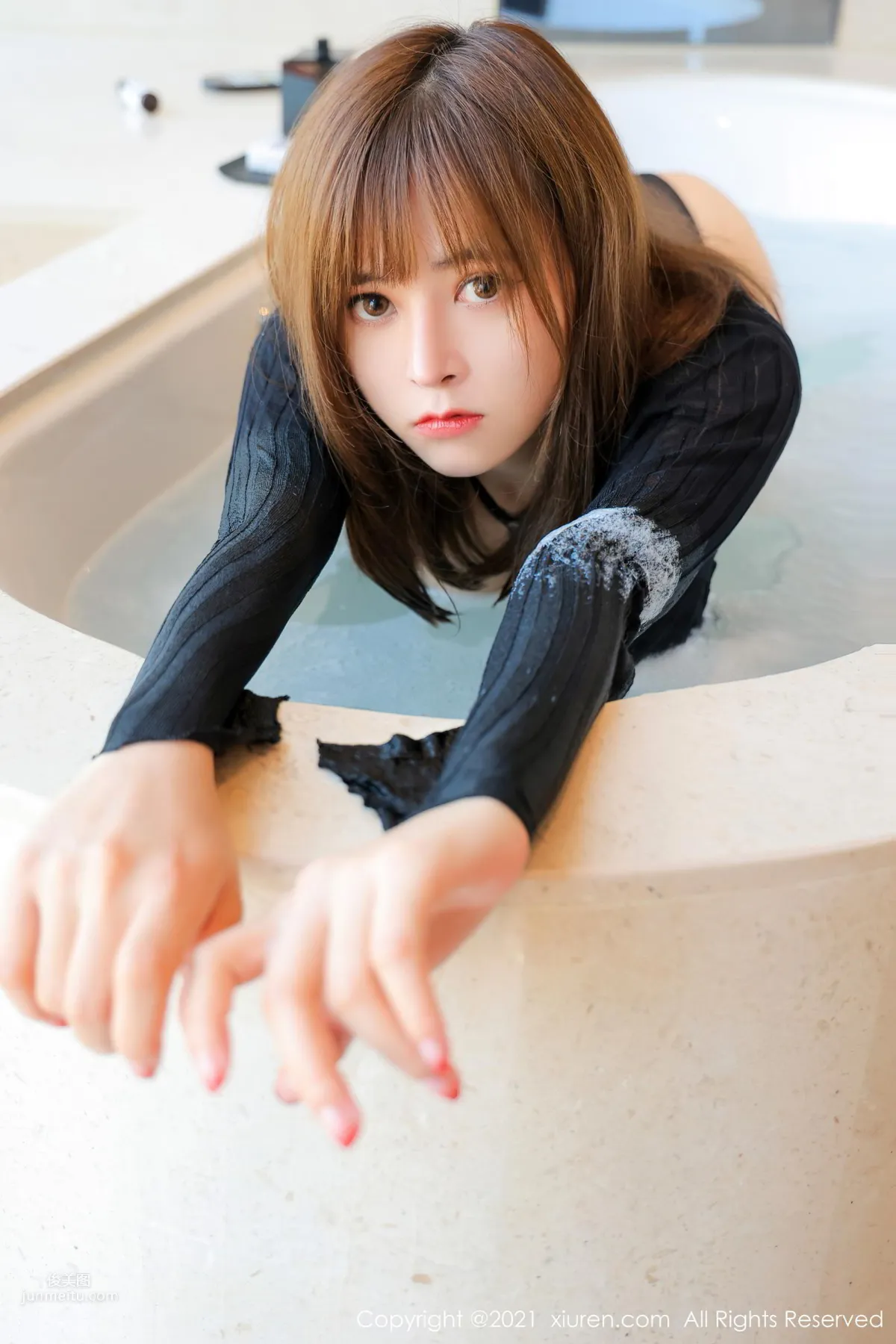 童顔歐派奈沐子 浴室淋漓濕身 45