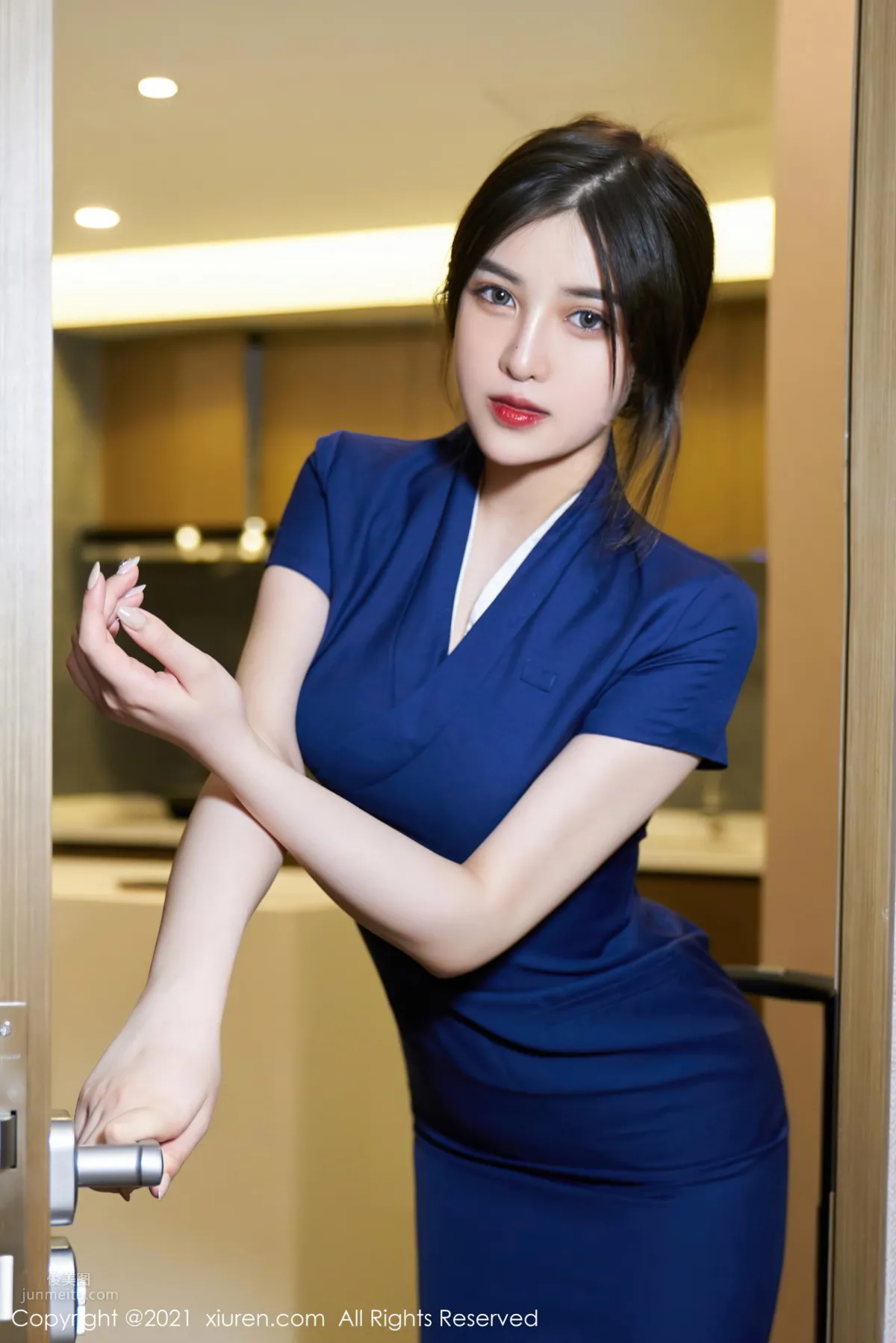 你的女友韓靜安 優雅空乘制服 2