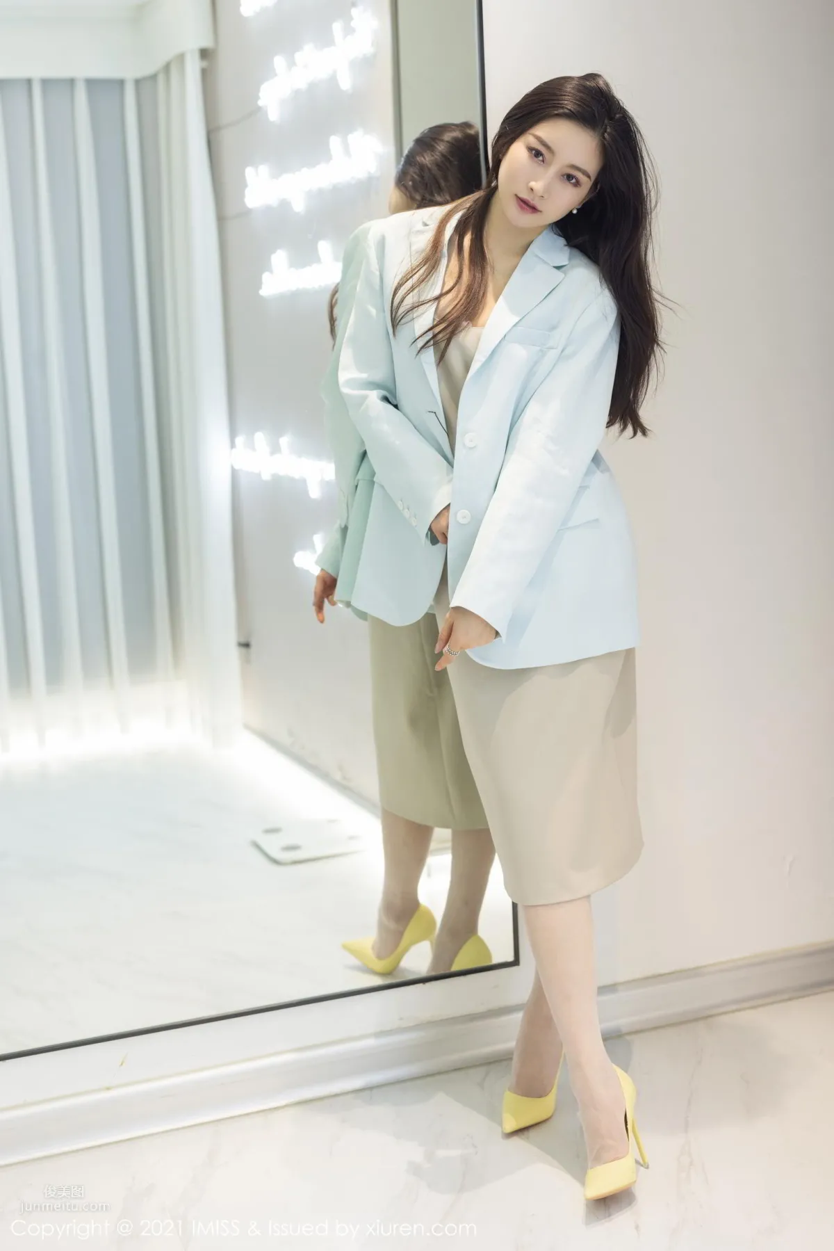 氣質美女Vanessa 碎花與蕾絲内衣 7