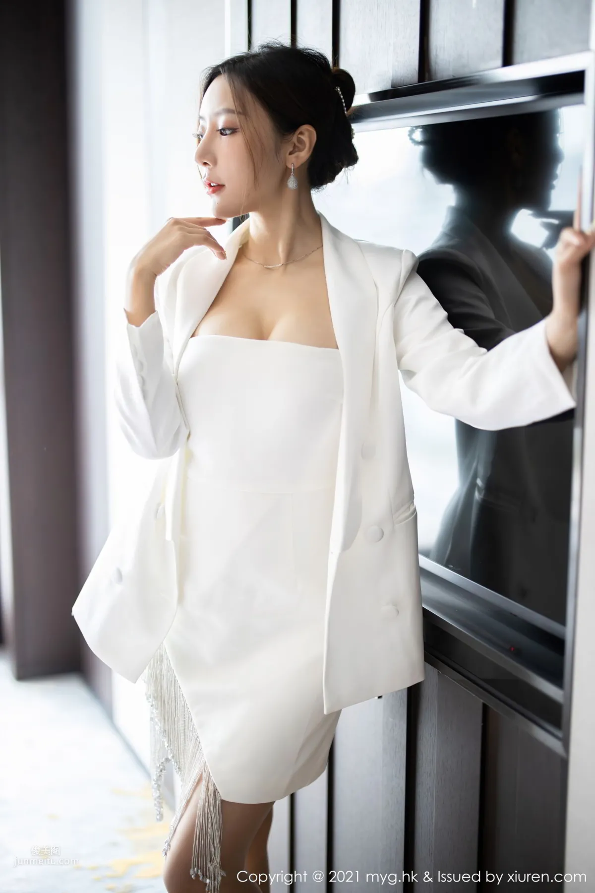 女神王馨瑤yanni 潔白耀眼抹胸服飾 4