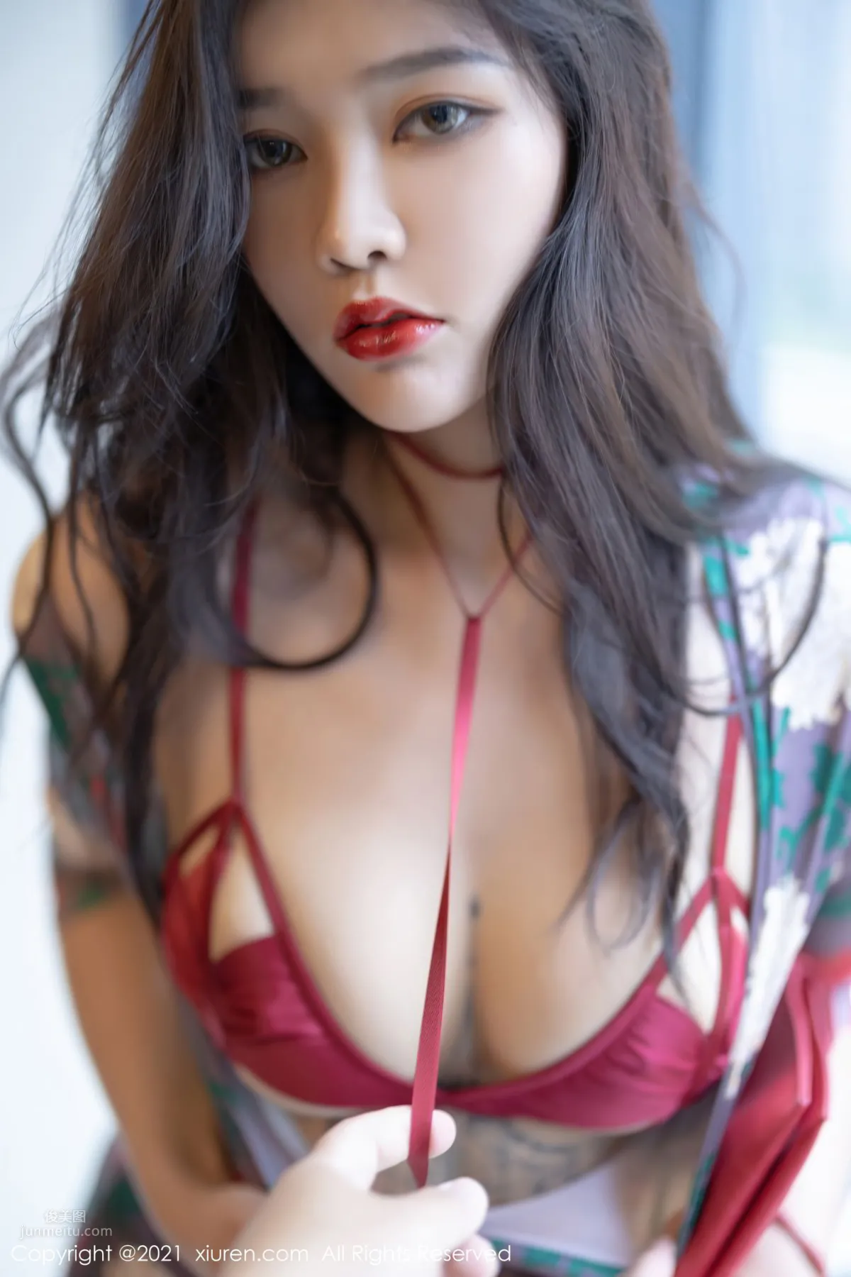 冷豔美人娜比 華麗雍容的長裙 22