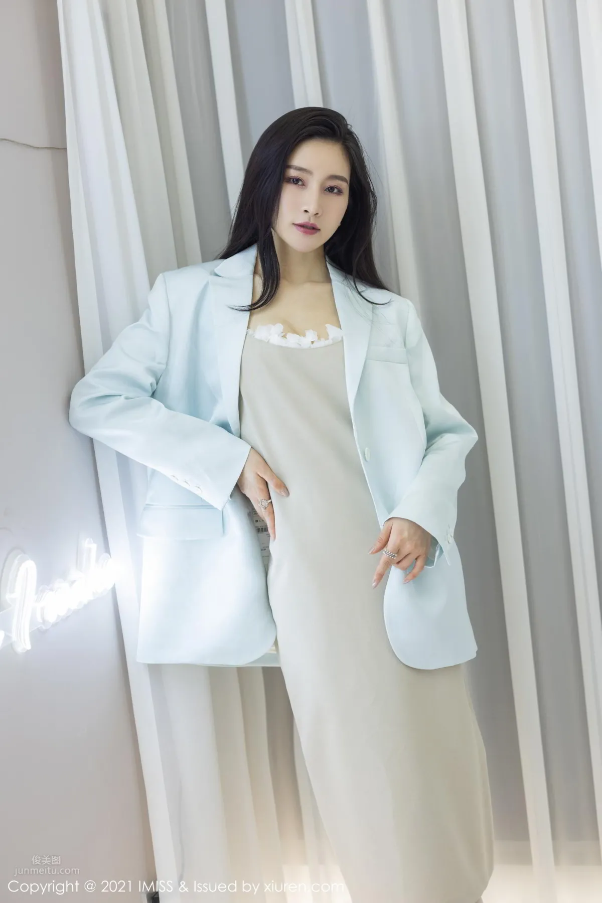 氣質美女Vanessa 碎花與蕾絲内衣 9