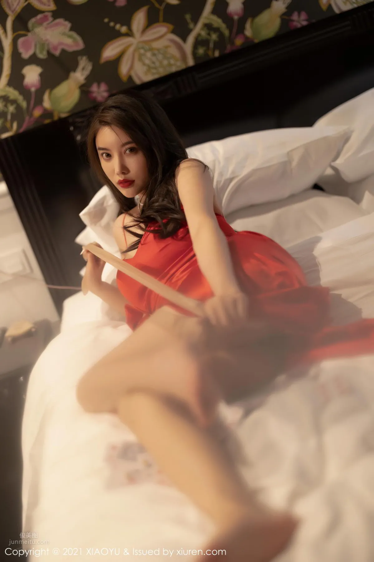 美女荷官杨晨晨 致敬90年代赌神_86